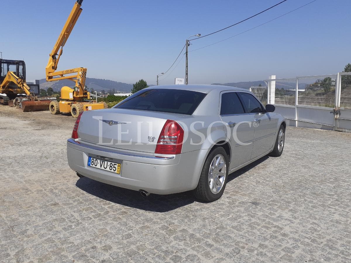 Chrysler 300C 5.7L V8 Sedan · Ano 2008 — image 6