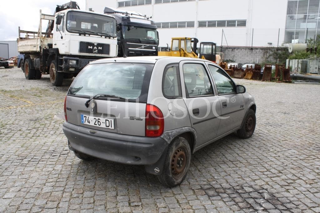 Opel Corsa B · Ano 1994 — imagen 4