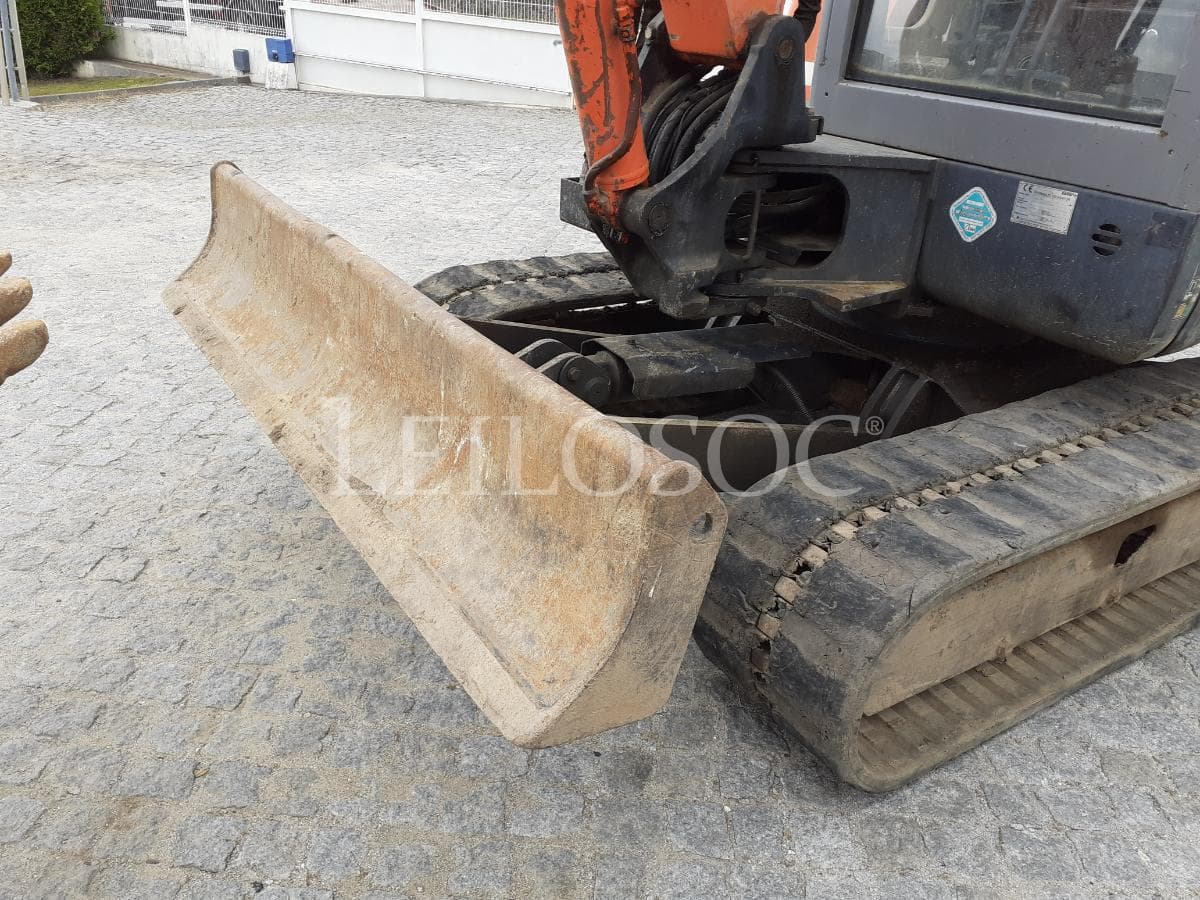 Mini giratória Fiat Hitachi Zaxis · Ano 2009 — image 6