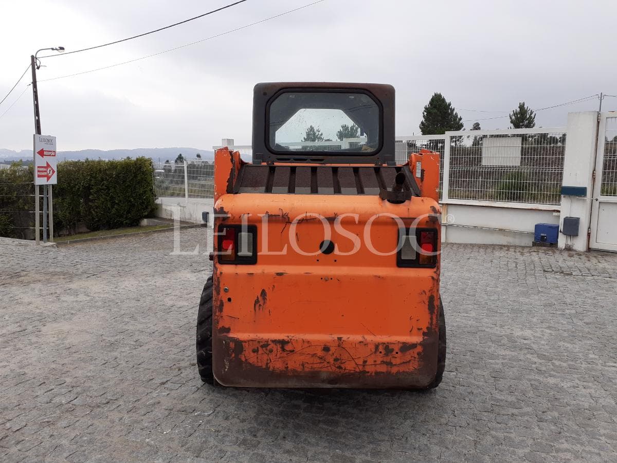 Pá carregadora Bobcat 753 · Ano 2002 — imagen 5