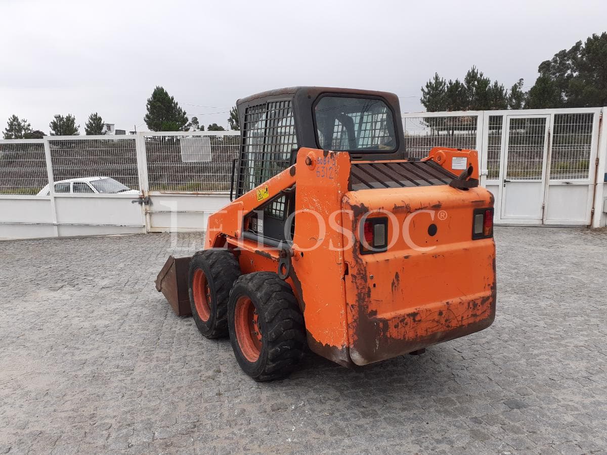 Pá carregadora Bobcat 753 · Ano 2002 — imagen 6