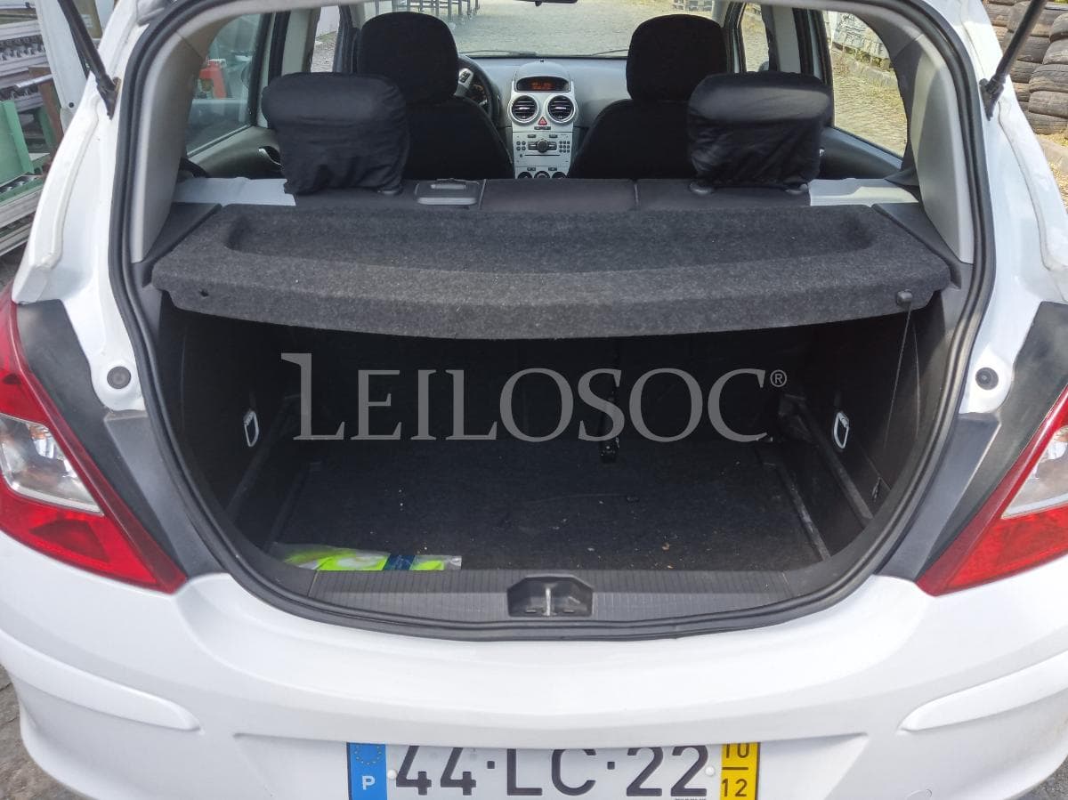 Opel Corsa 1.3 CDTI · Ano 2010 — imagen 17