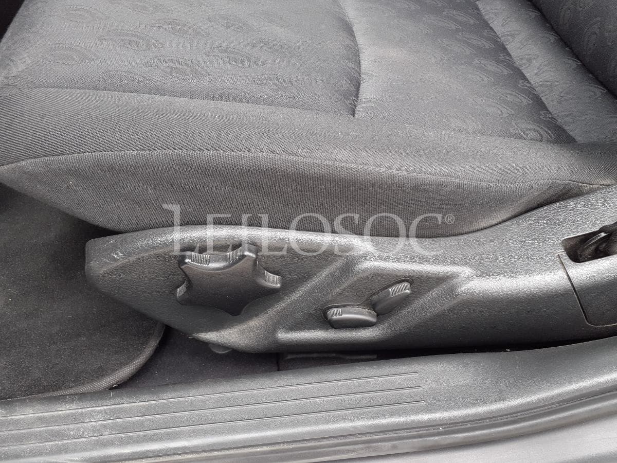 Mercedes-Benz C220 CDI · Ano 2001 — imagem 12