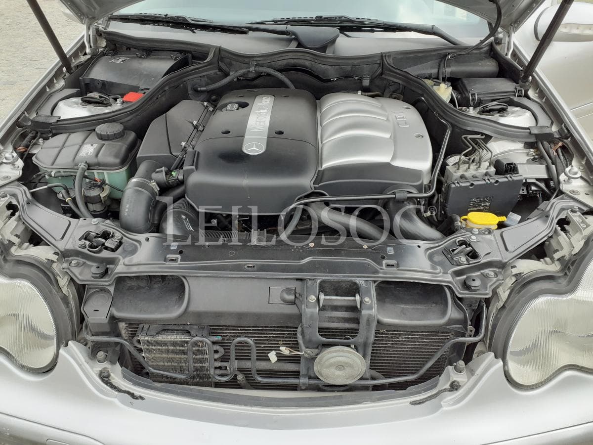 Mercedes-Benz C220 CDI · Ano 2001 — imagem 22