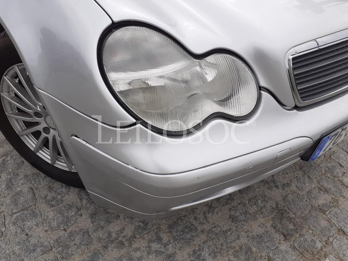 Mercedes-Benz C220 CDI · Ano 2001 — imagem 24
