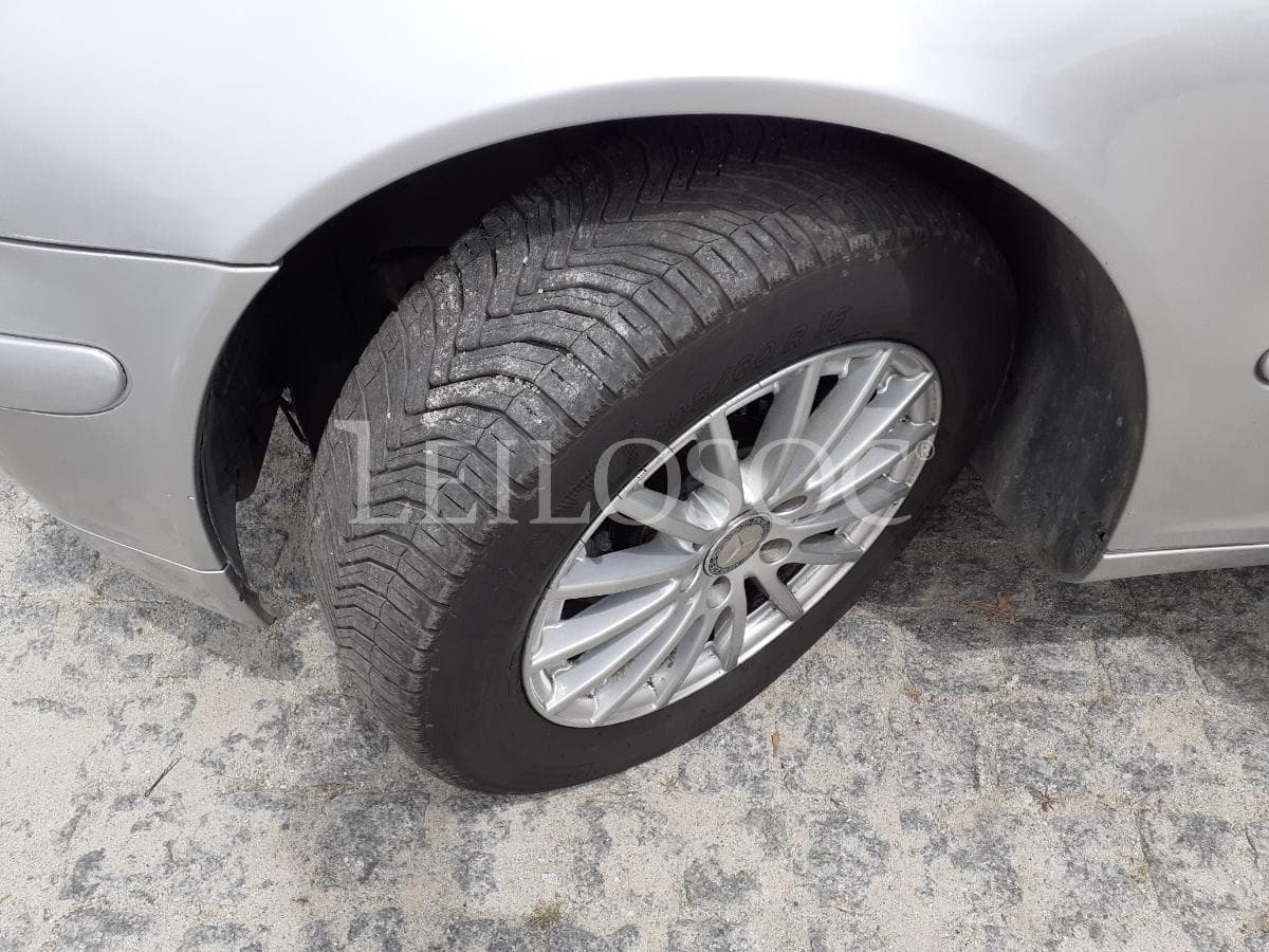 Mercedes-Benz C220 CDI · Ano 2001 — imagem 26