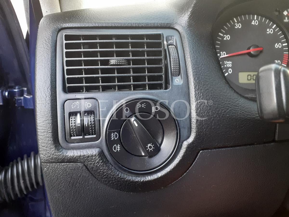 Volkswagen Golf 1.6 · Gasolina/GPL · Ano 2000 — imagen 12