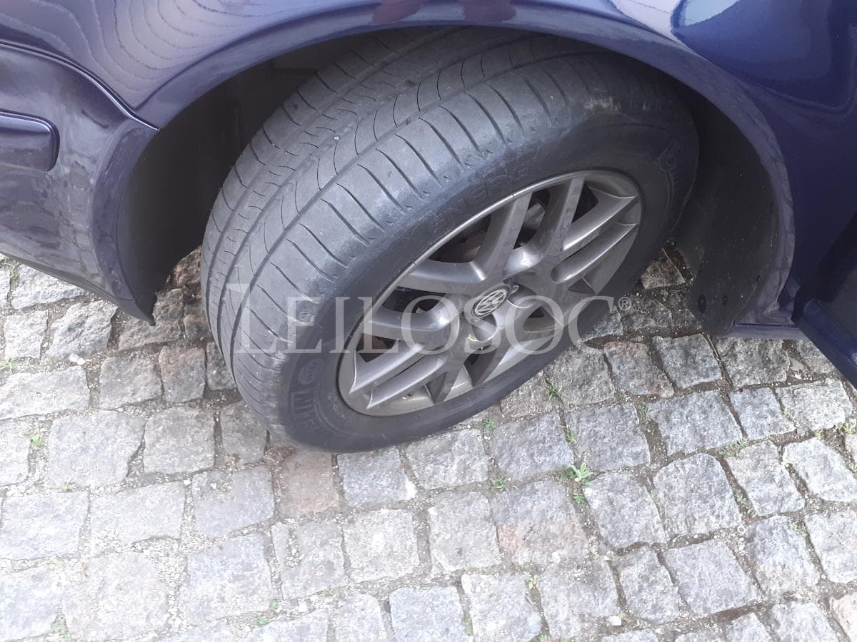 Volkswagen Golf 1.6 · Gasolina/GPL · Ano 2000 — imagen 21