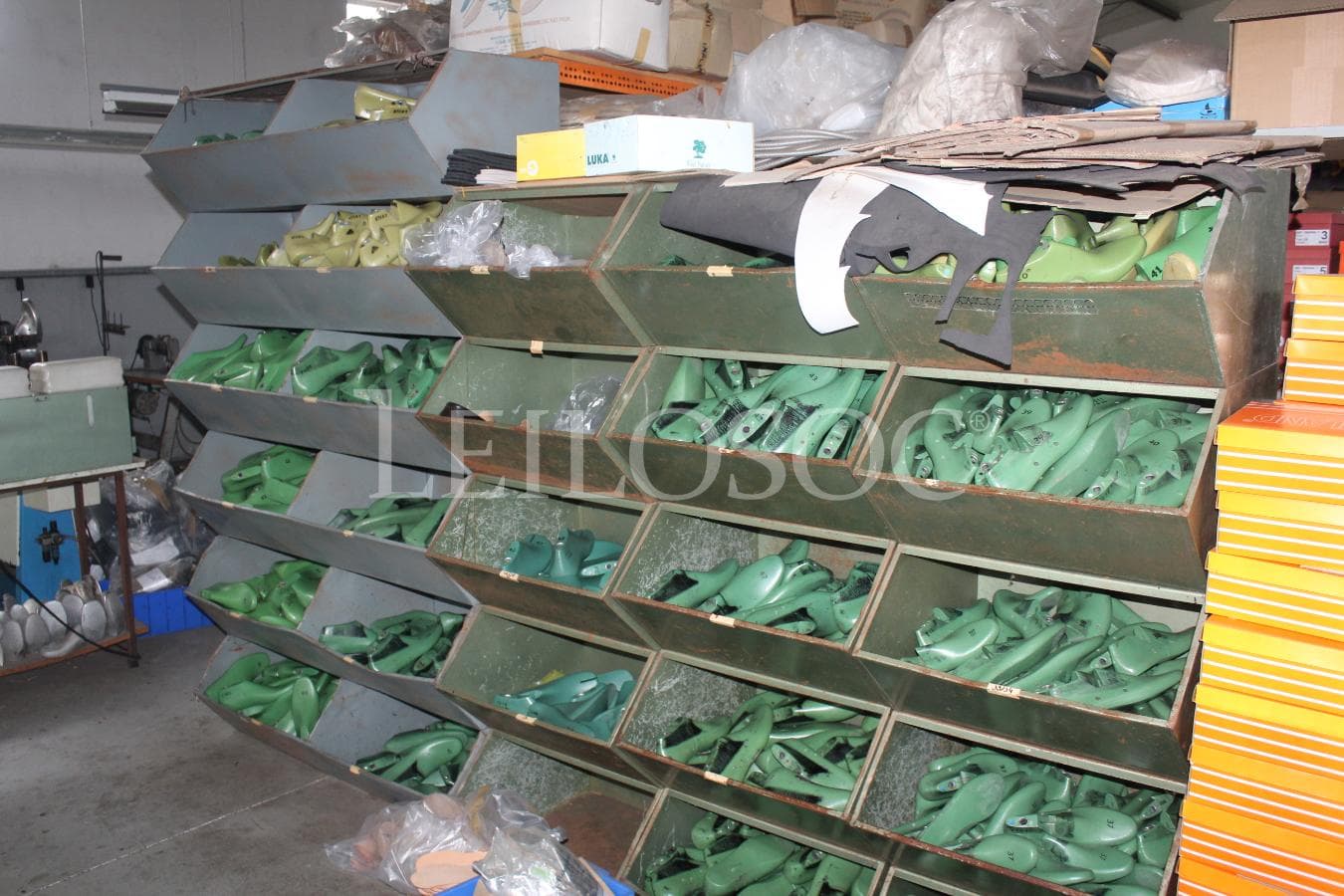 Totalidade dos Lotes 1 a 4 · Equipamentos · Máquinas · Calçado — imagen 24