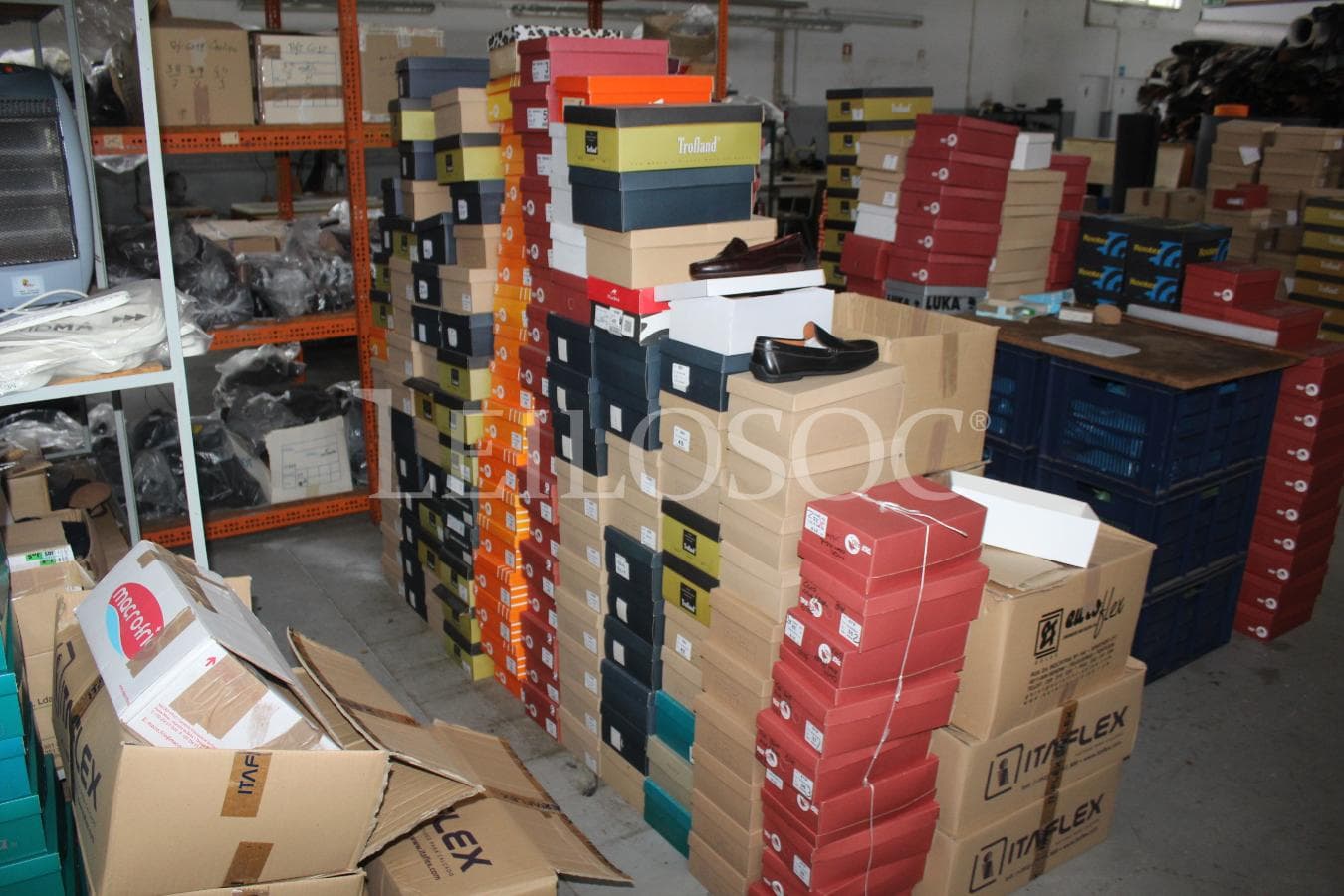 Totalidade dos Lotes 1 a 4 · Equipamentos · Máquinas · Calçado — imagen 26