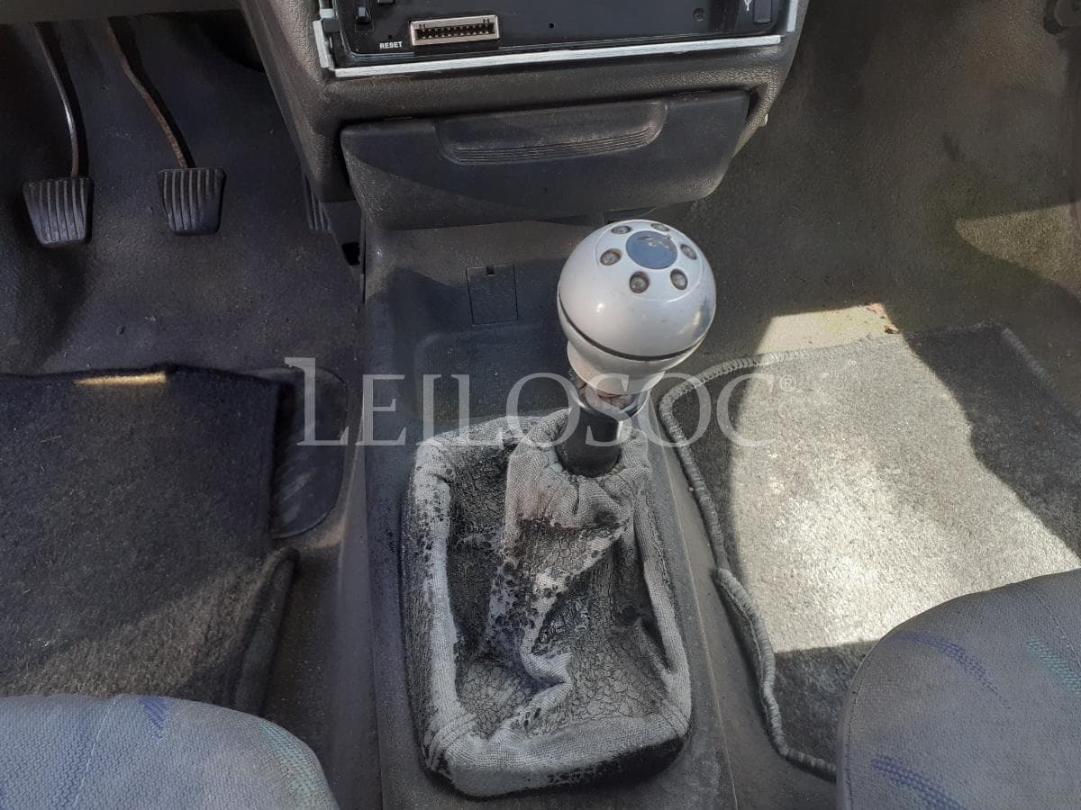 Opel Corsa B · Ano 1994 — imagen 15