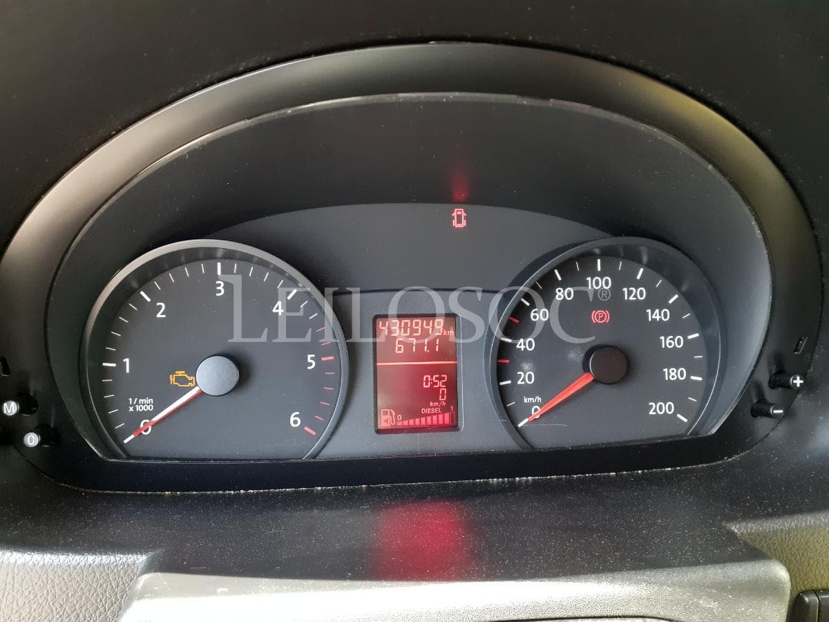 Volkswagen Crafter 2.0 TDI · Ano 2014 — image 11