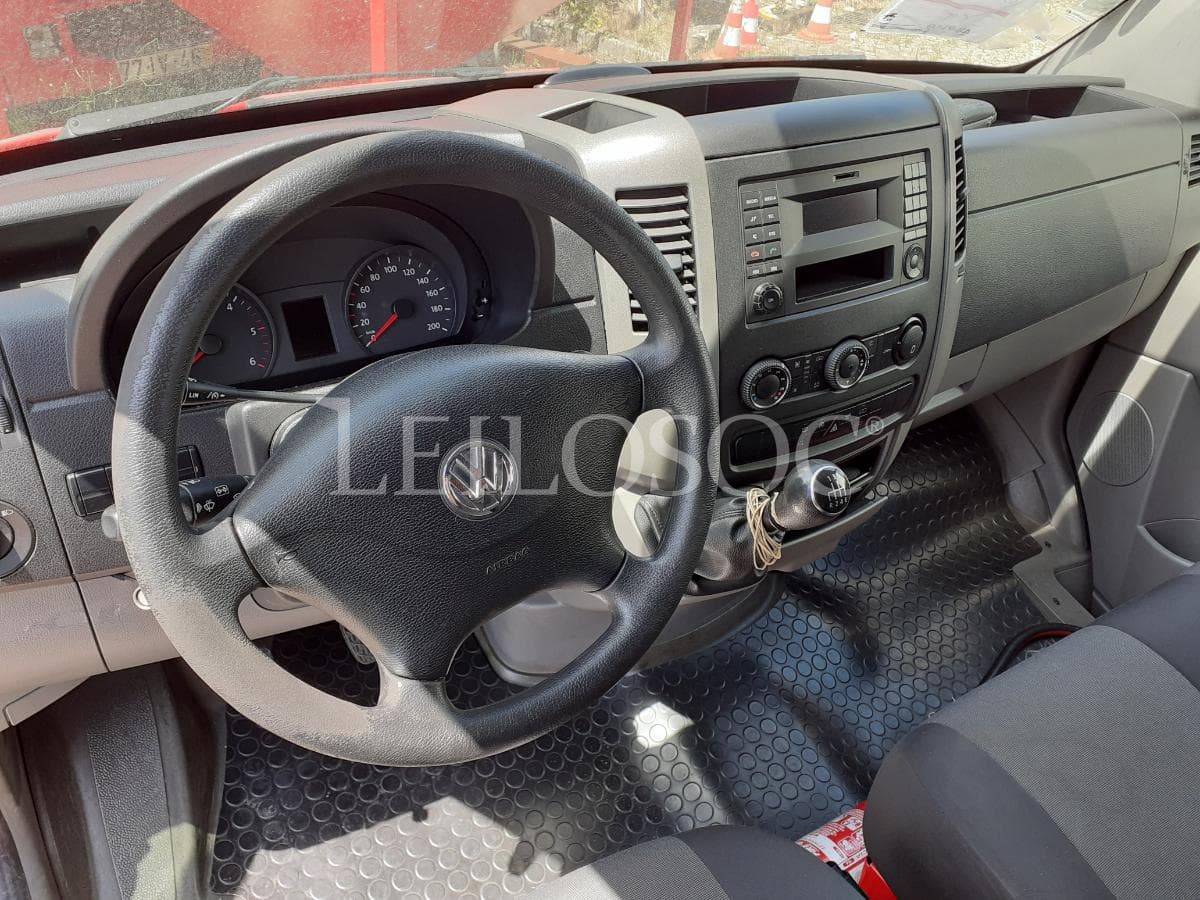 Volkswagen Crafter 2.0 TDI · Ano 2014 — image 10