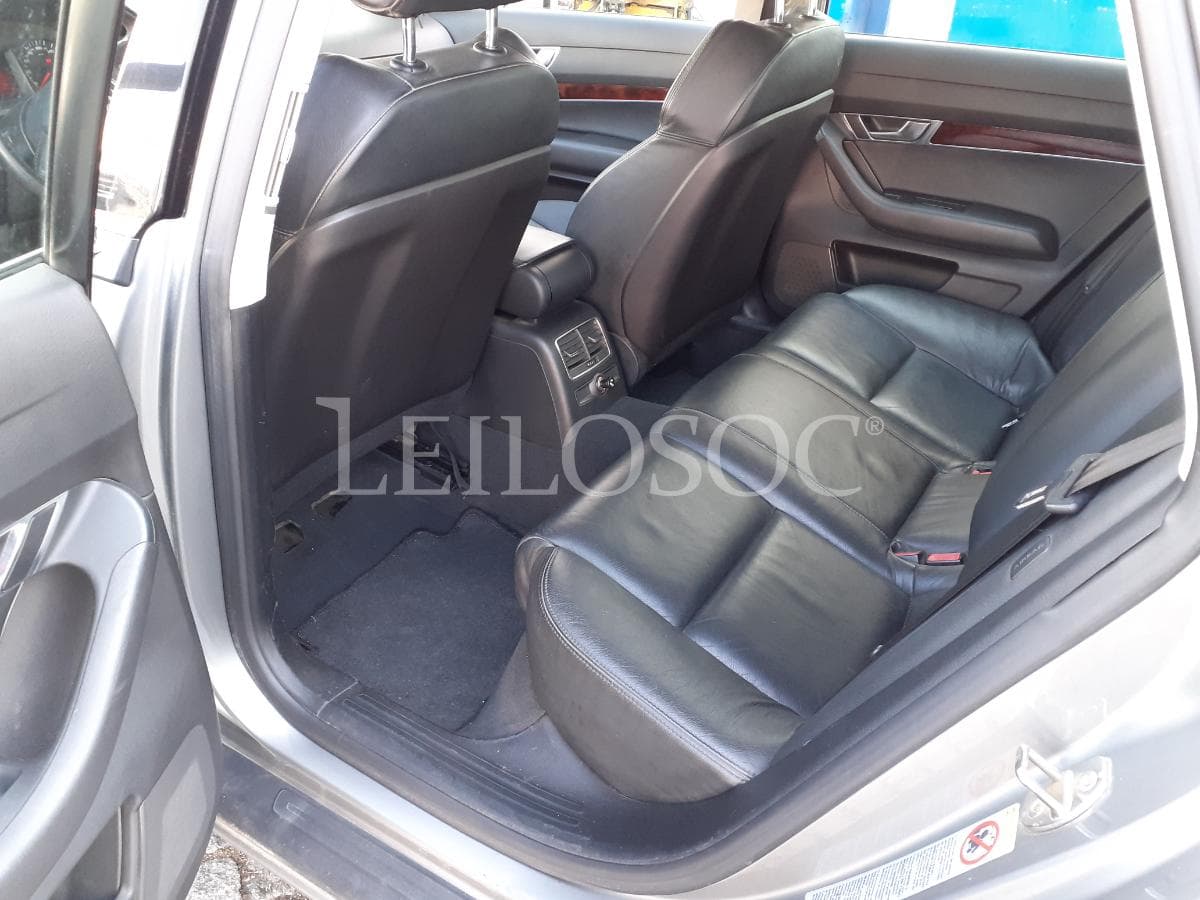 Audi A6 2.0 TDI · Ano 2005 — image 16