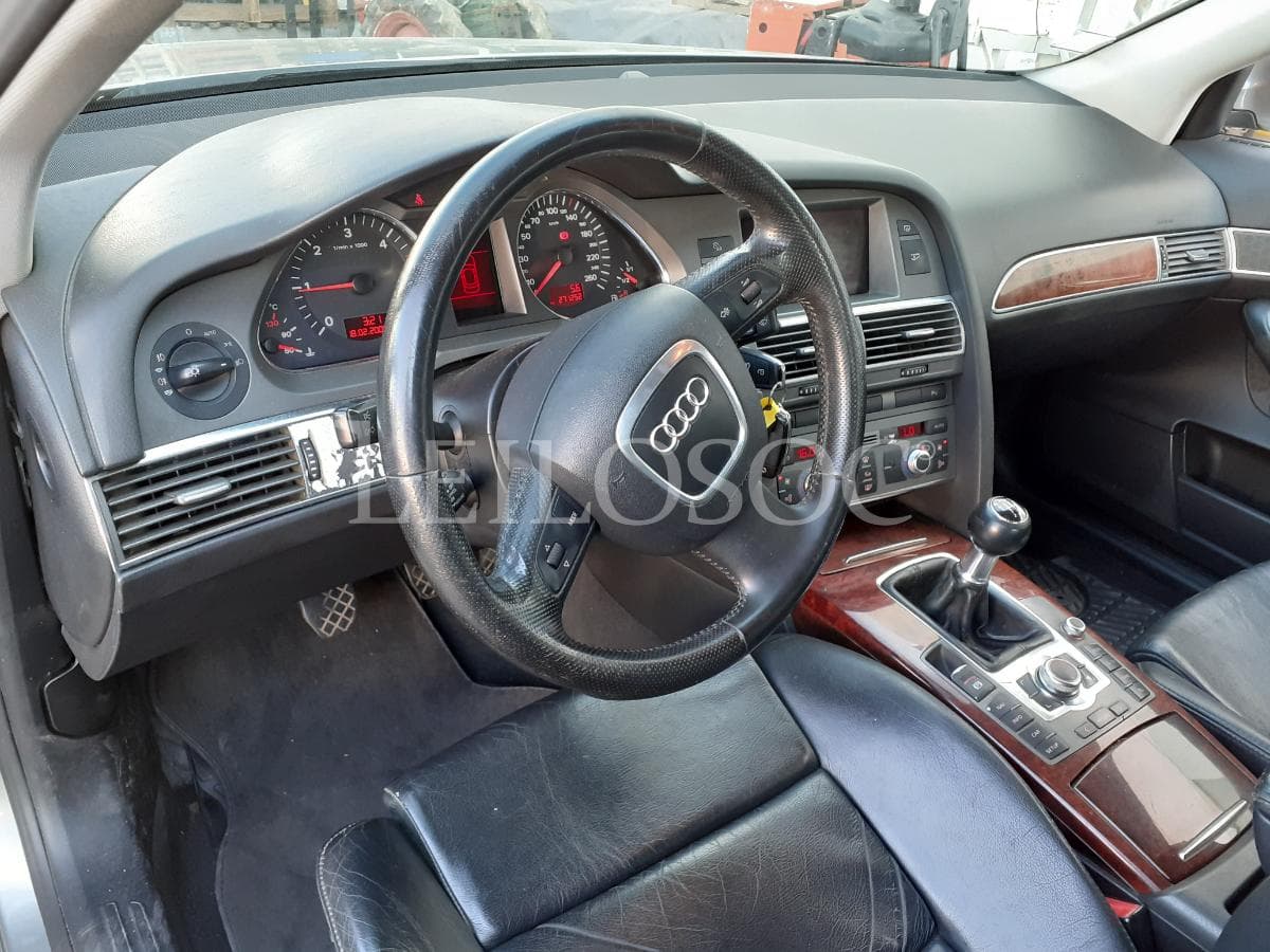 Audi A6 2.0 TDI · Ano 2005 — image 10