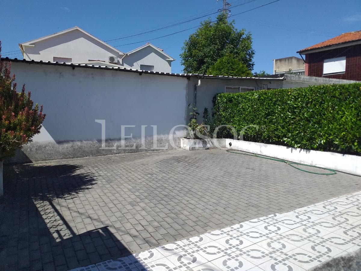 Quinhão Hereditário · Moreira de Cónegos (Guimarães) — imagen 11