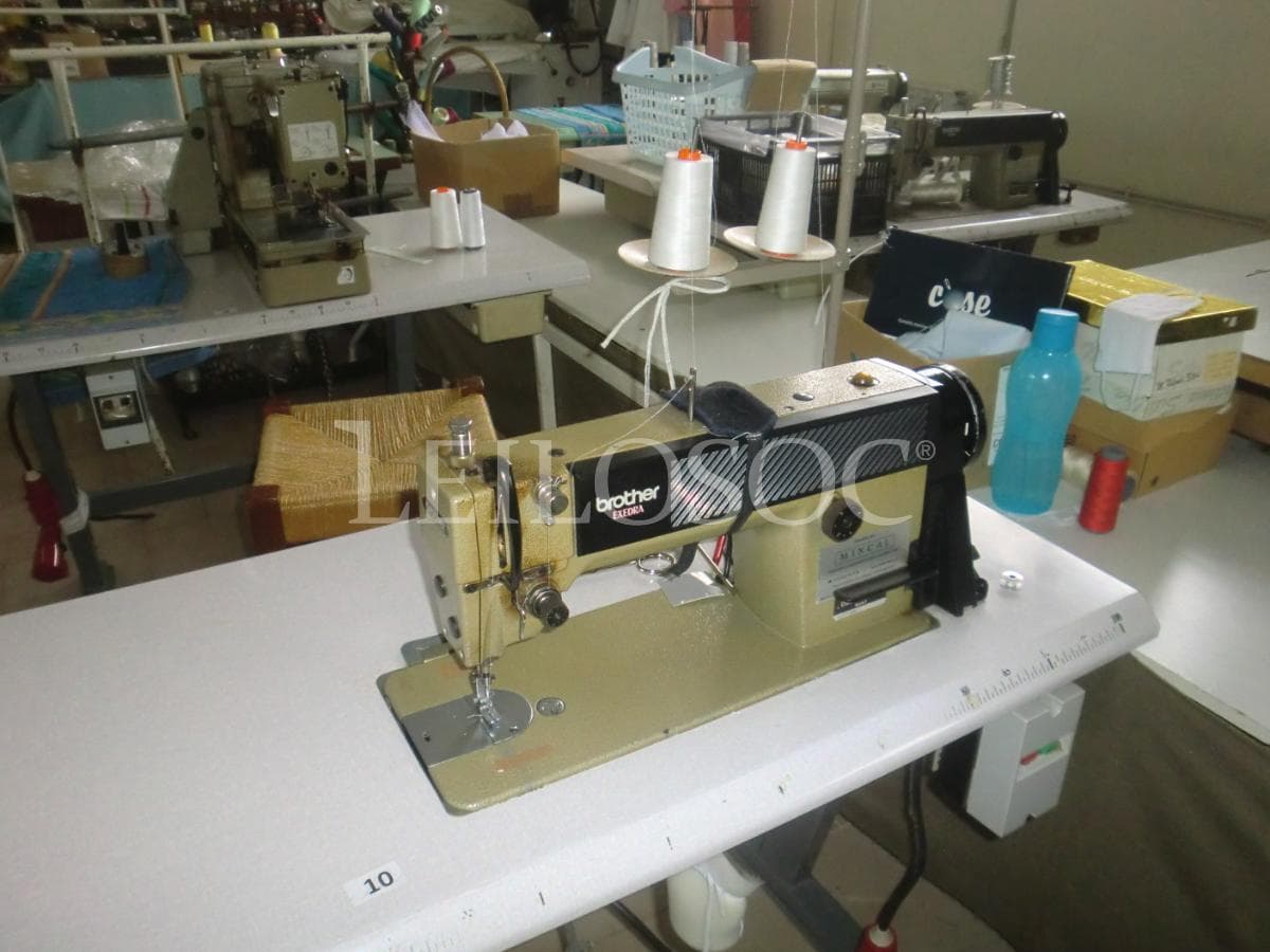 Vestuário de Cerimónia · Maquinaria · Equipamento Escritório — imagen 10