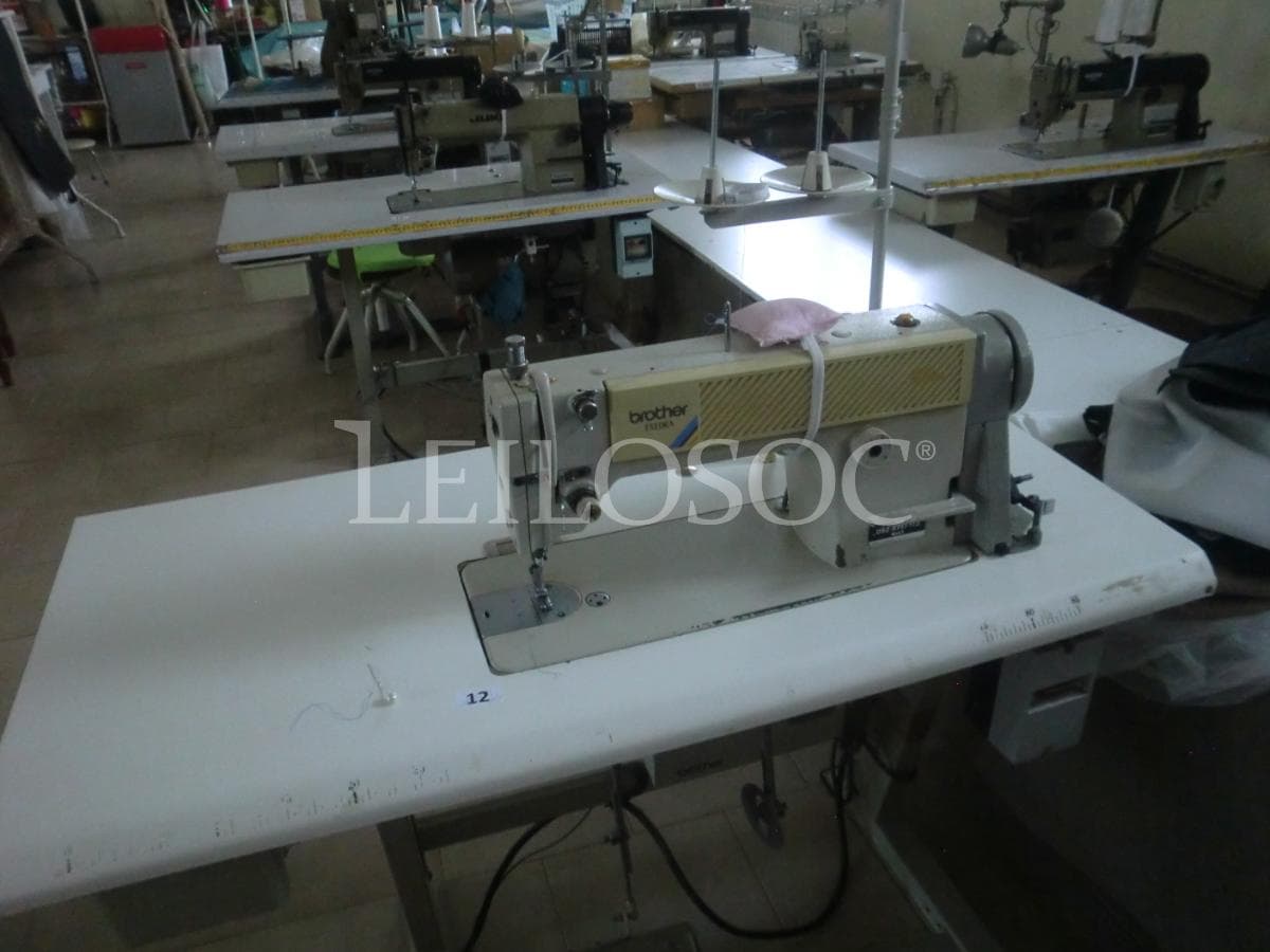 Vestuário de Cerimónia · Maquinaria · Equipamento Escritório — imagen 12