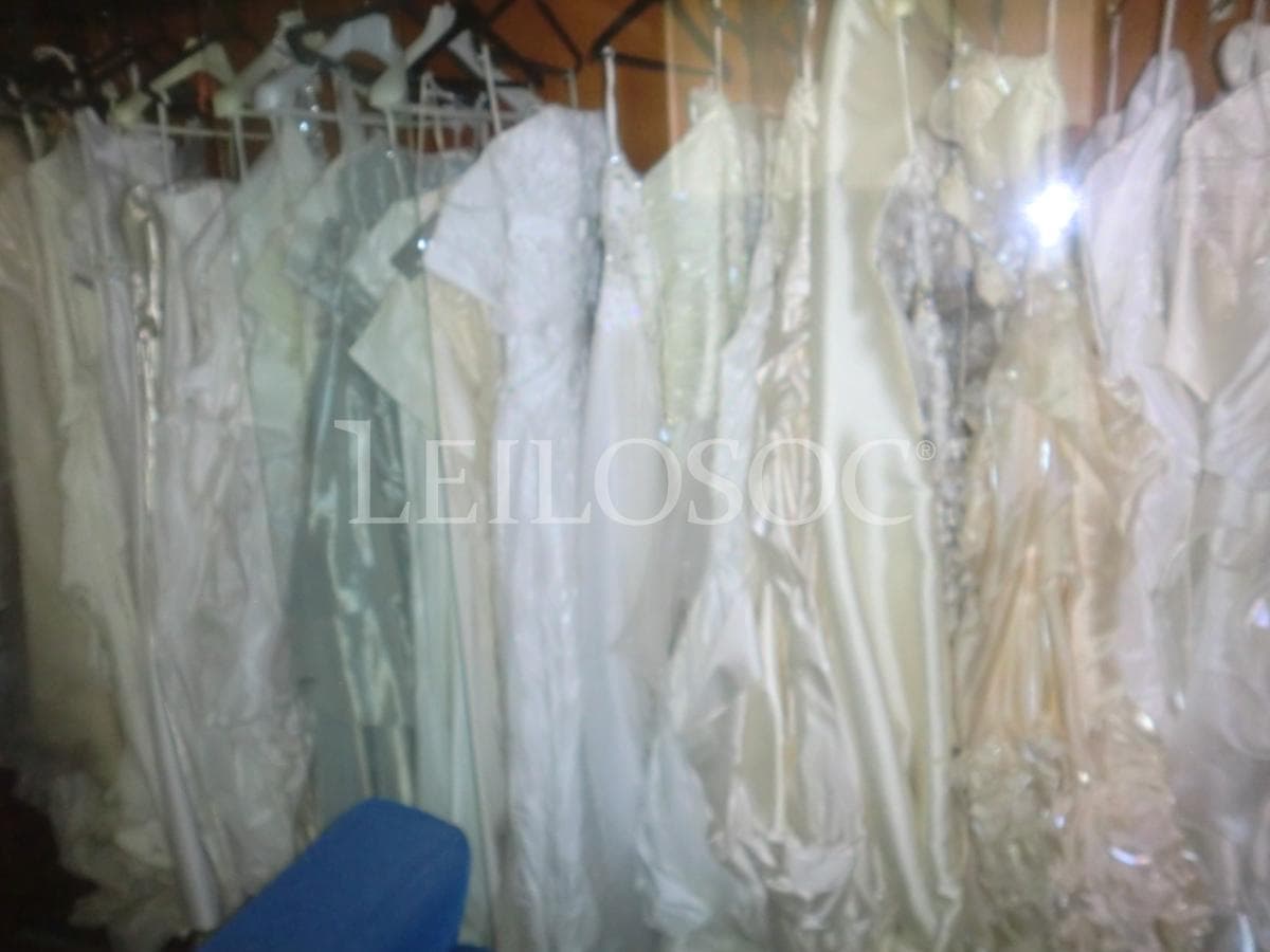 Vestuário de Cerimónia · Maquinaria · Equipamento Escritório — imagen 28