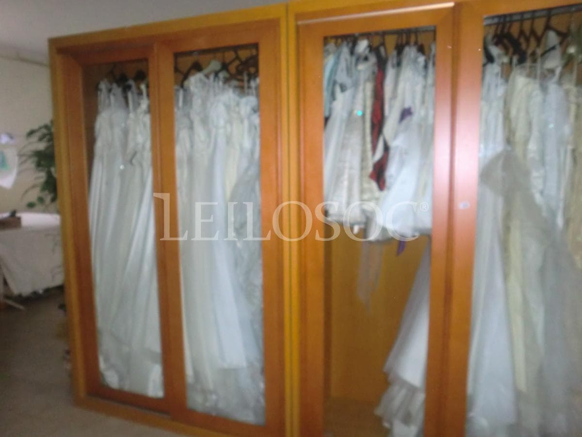 Vestuário de Cerimónia · Maquinaria · Equipamento Escritório — imagen 22