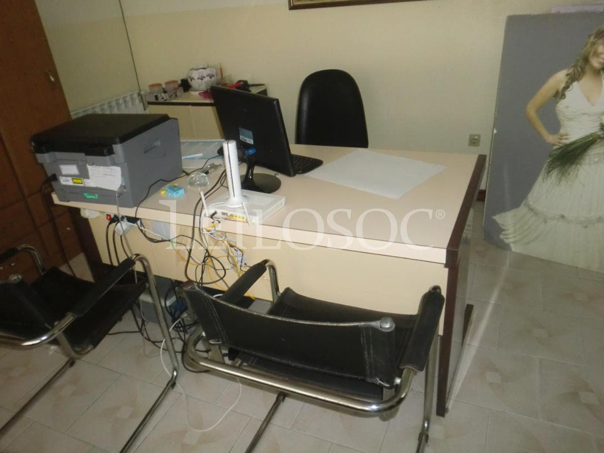 Vestuário de Cerimónia · Maquinaria · Equipamento Escritório — imagen 15