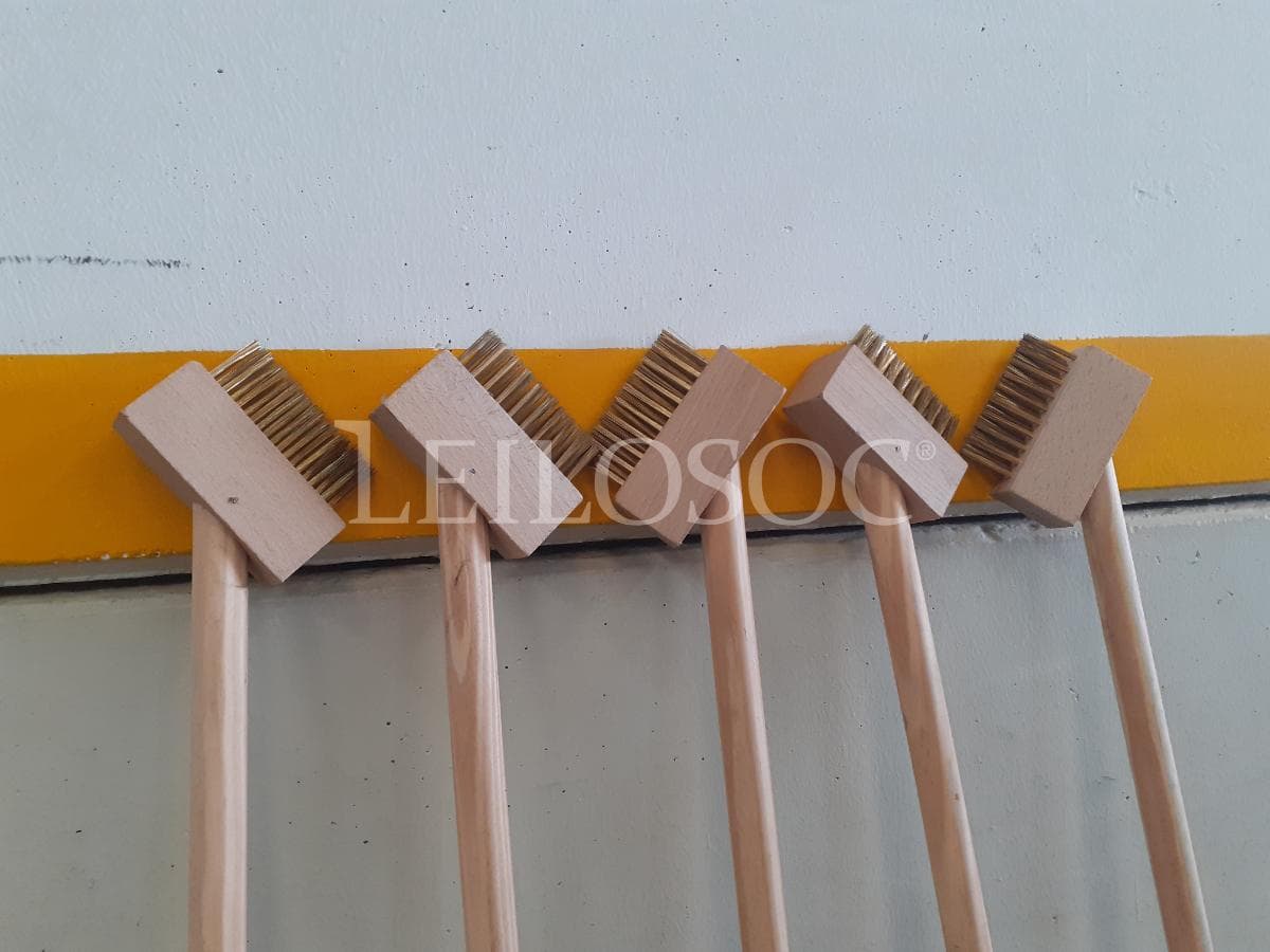 Escovas Aço · — image 1