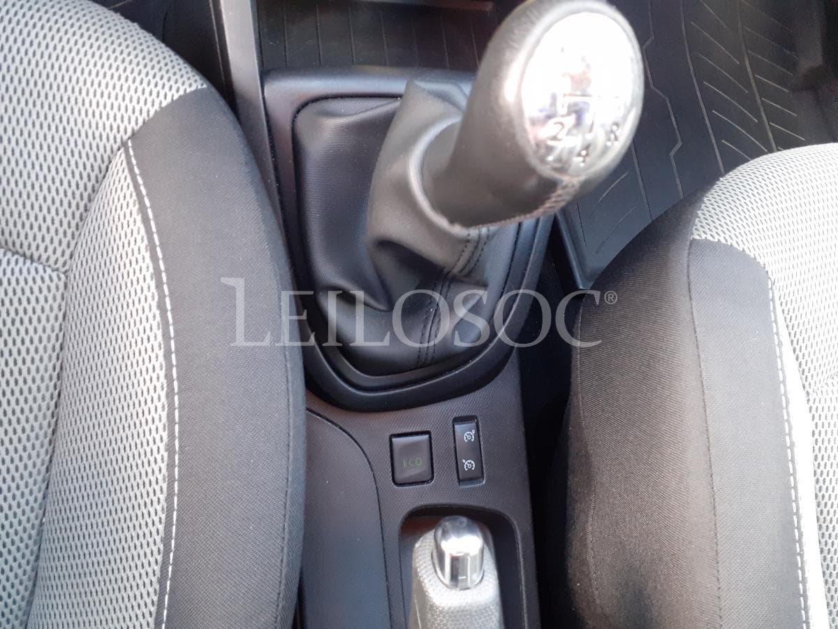Renault Captur 1.5 DCI · Ano 2014 — image 12