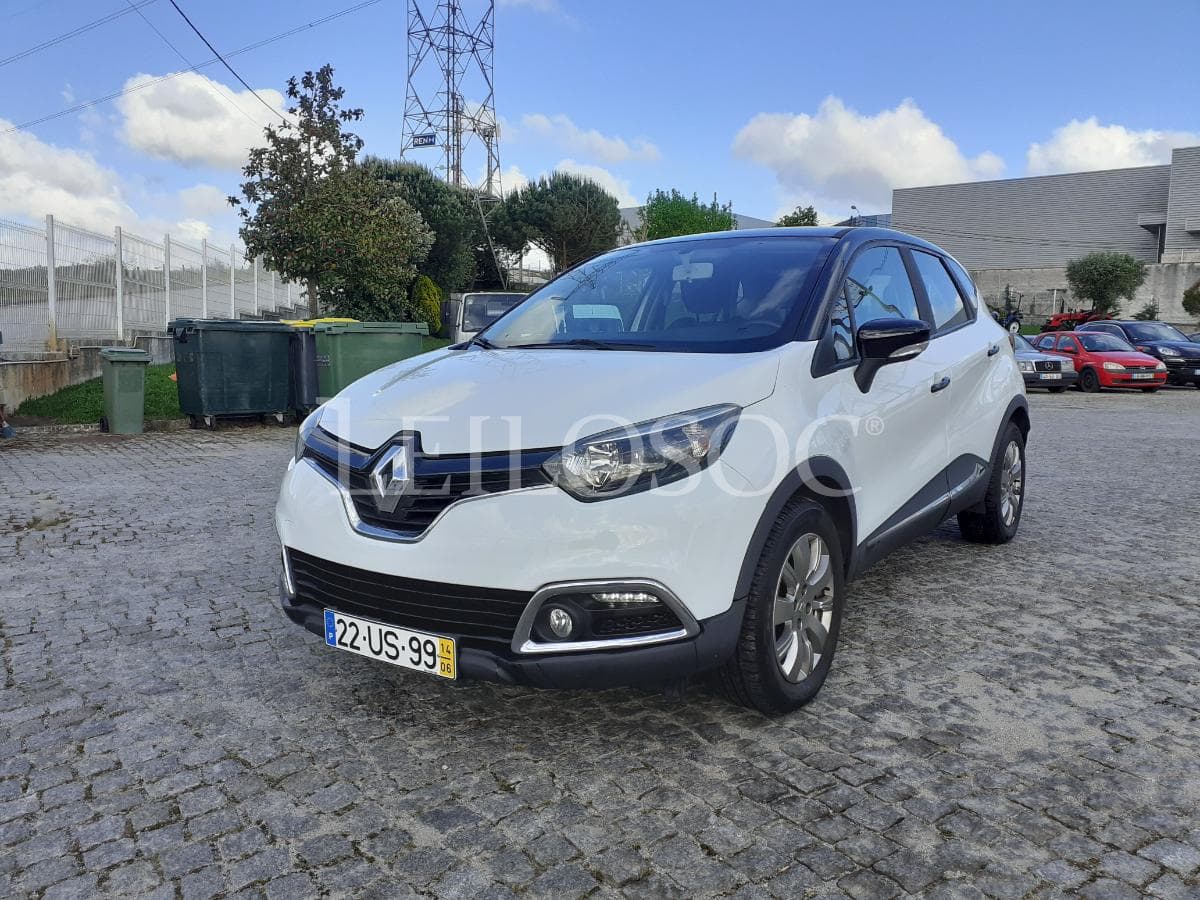 Renault Captur 1.5 DCI · Ano 2014 — image 3