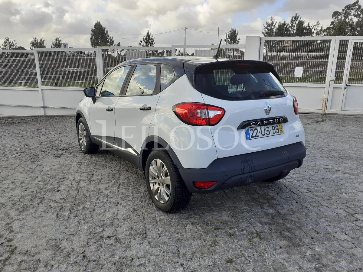 Renault Captur 1.5 DCI · Ano 2014 — image 6