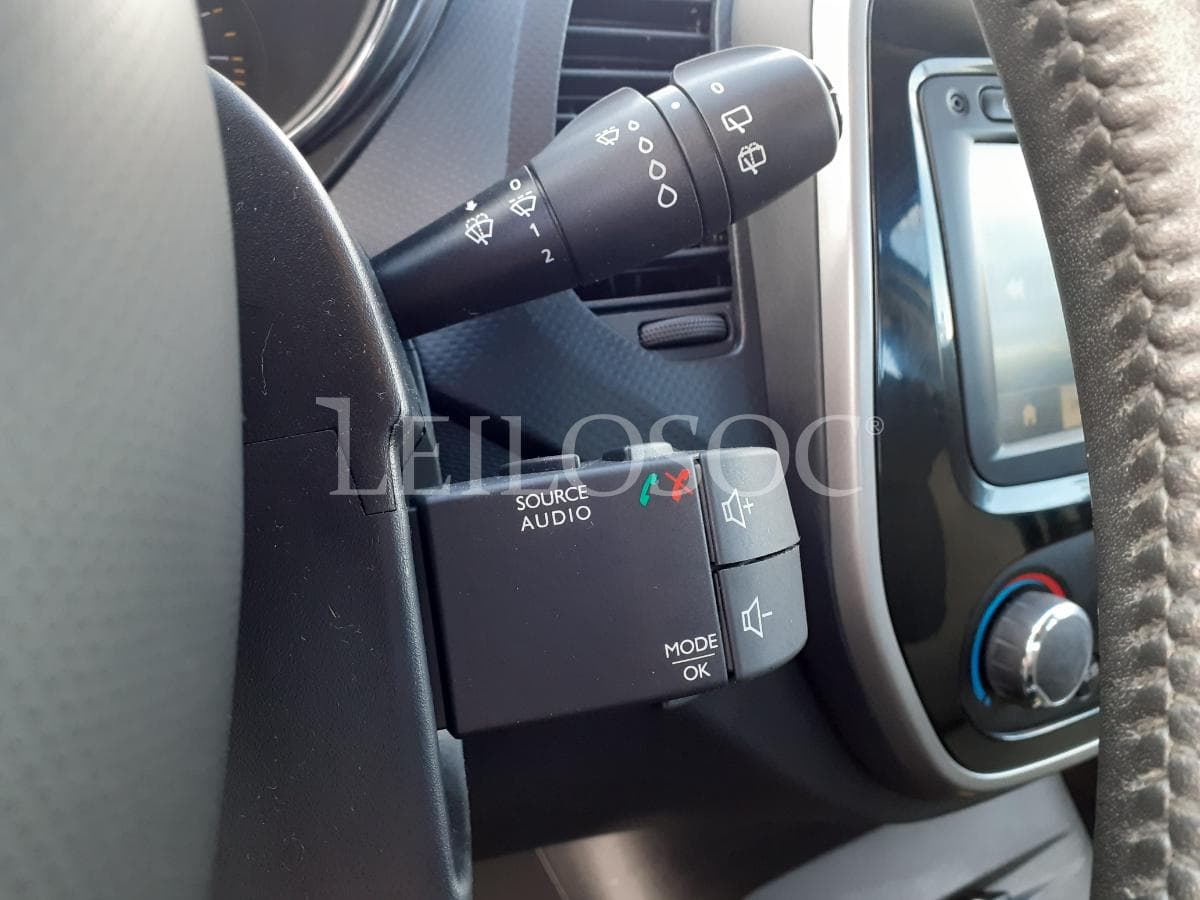 Renault Captur 1.5 DCI · Ano 2014 — image 15