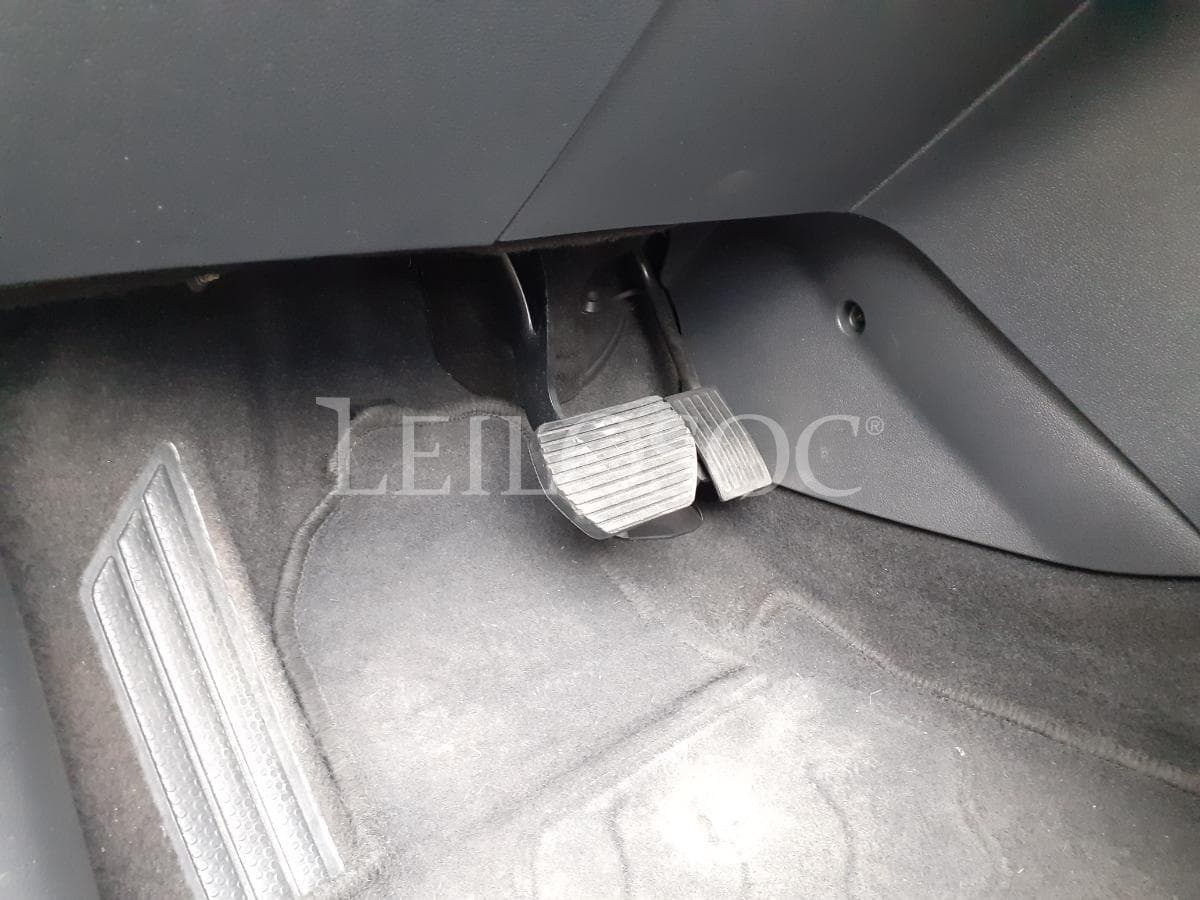 Peugeot 508 1.6 HDI · Ano 2011 — imagem 8