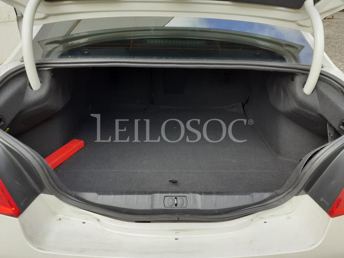 Peugeot 508 1.6 HDI · Ano 2011 — imagem 19