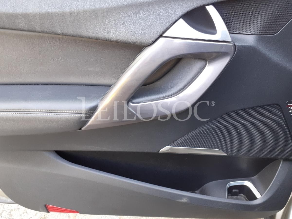 Citroën DS5 Híbrido · Ano 2013 — image 8