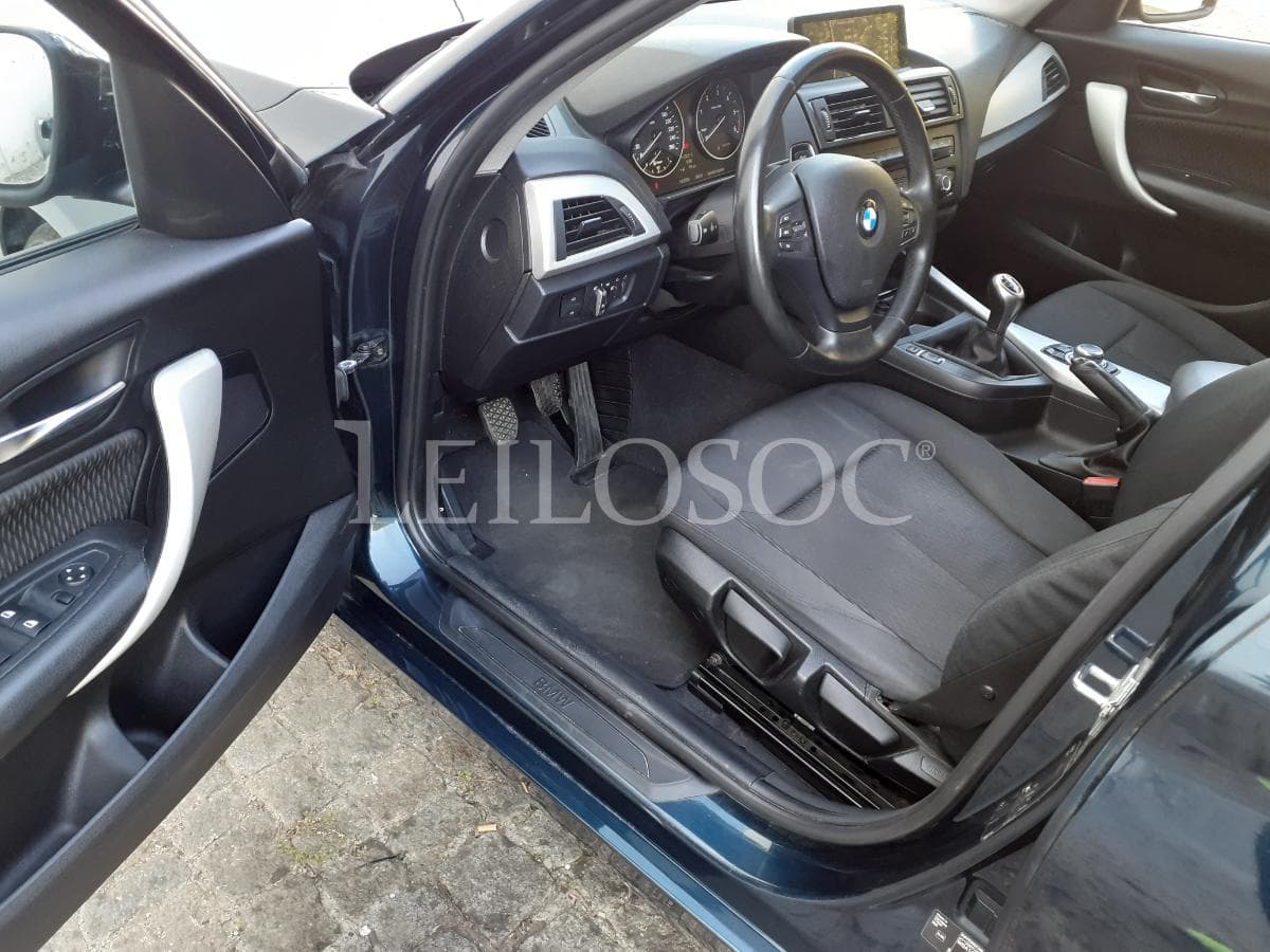 BMW 116 D · Ano 2012 — image 7