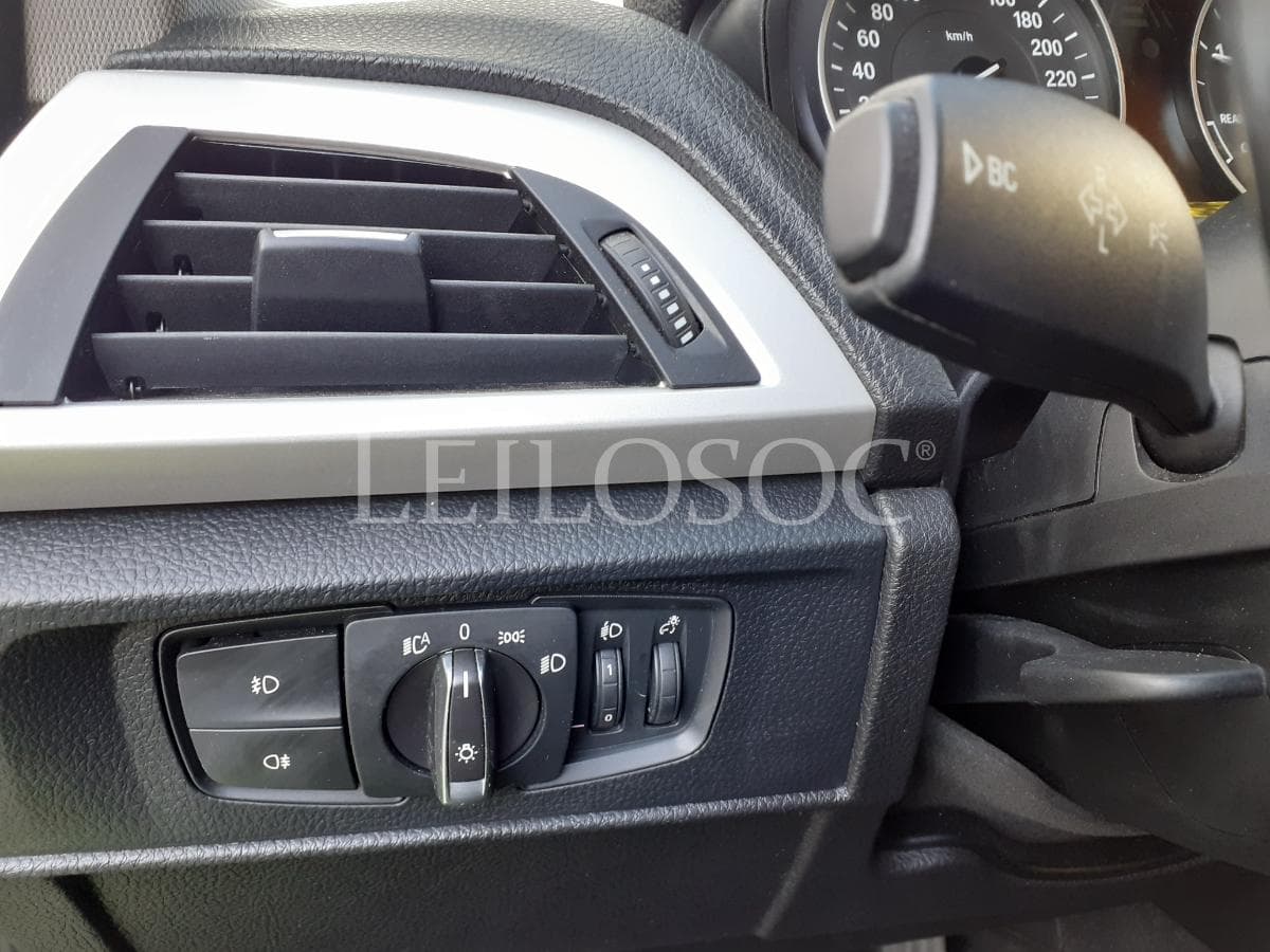 BMW 116 D · Ano 2012 — image 14