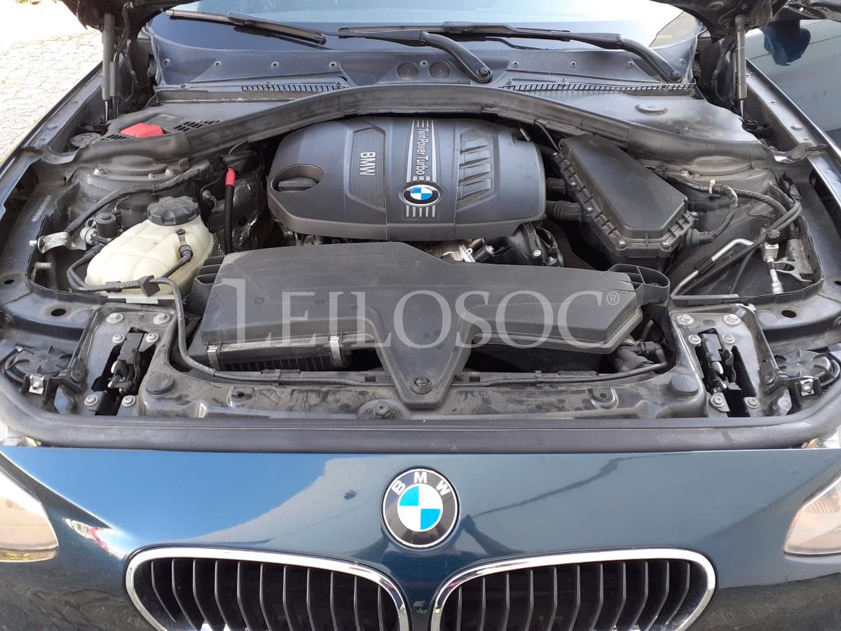 BMW 116 D · Ano 2012 — image 24