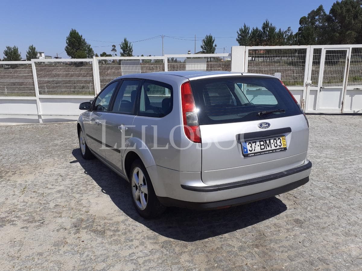 Ford Focus 1.6 TDCI · Ano 2006 — imagem 4
