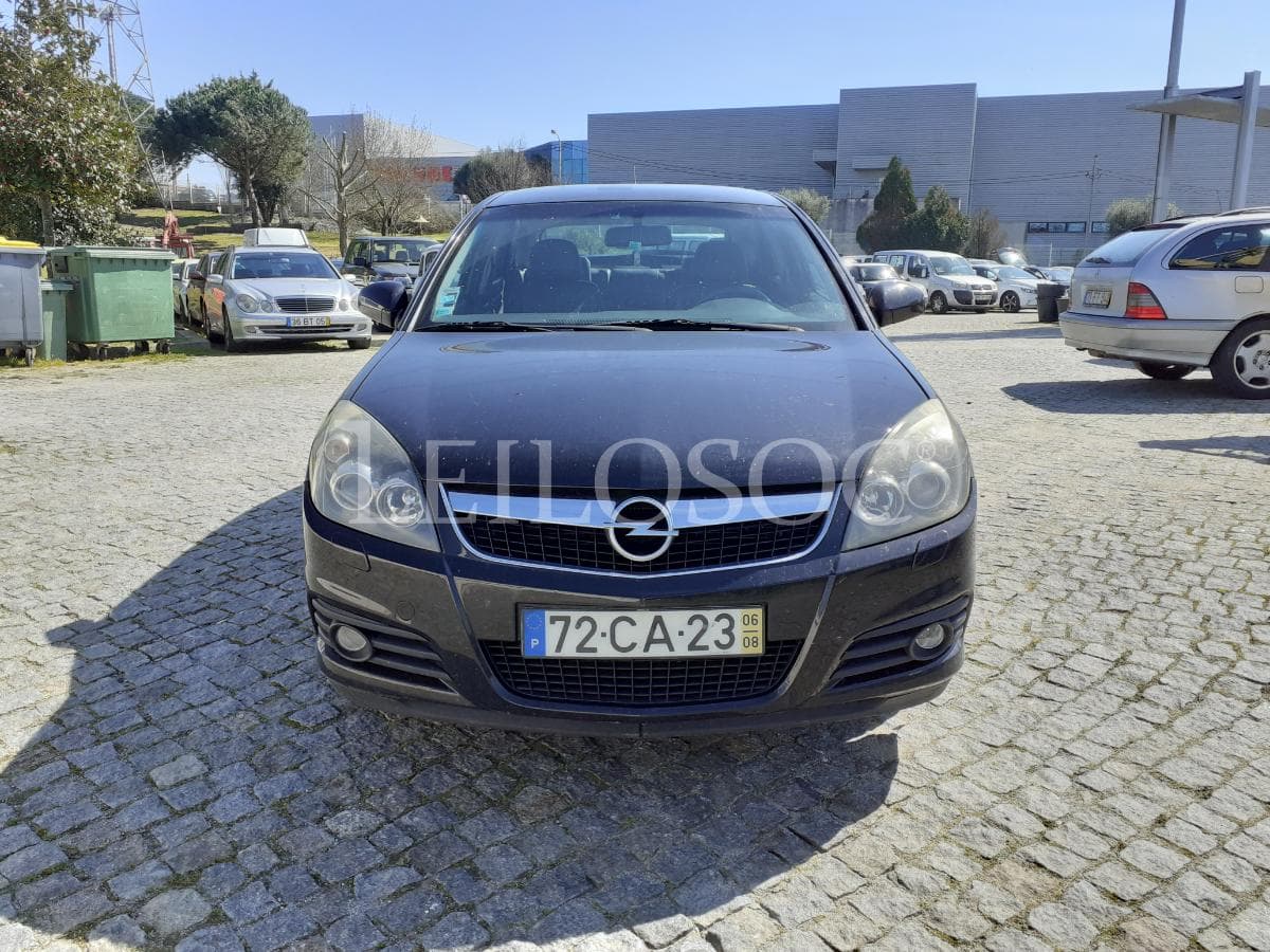Opel Vectra C 1.9 CDTI · Ano 2006 — imagem 2