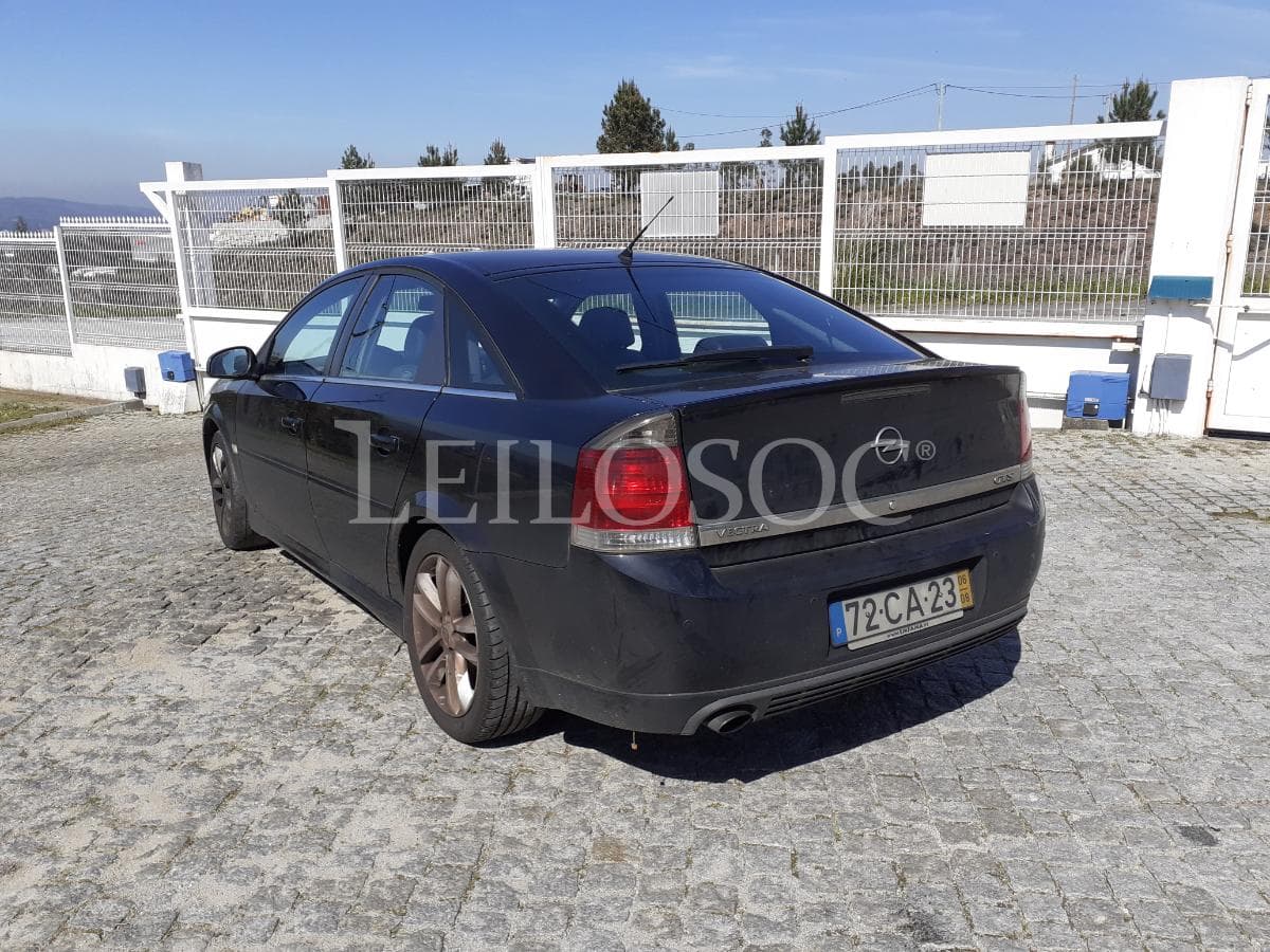Opel Vectra C 1.9 CDTI · Ano 2006 — imagem 4