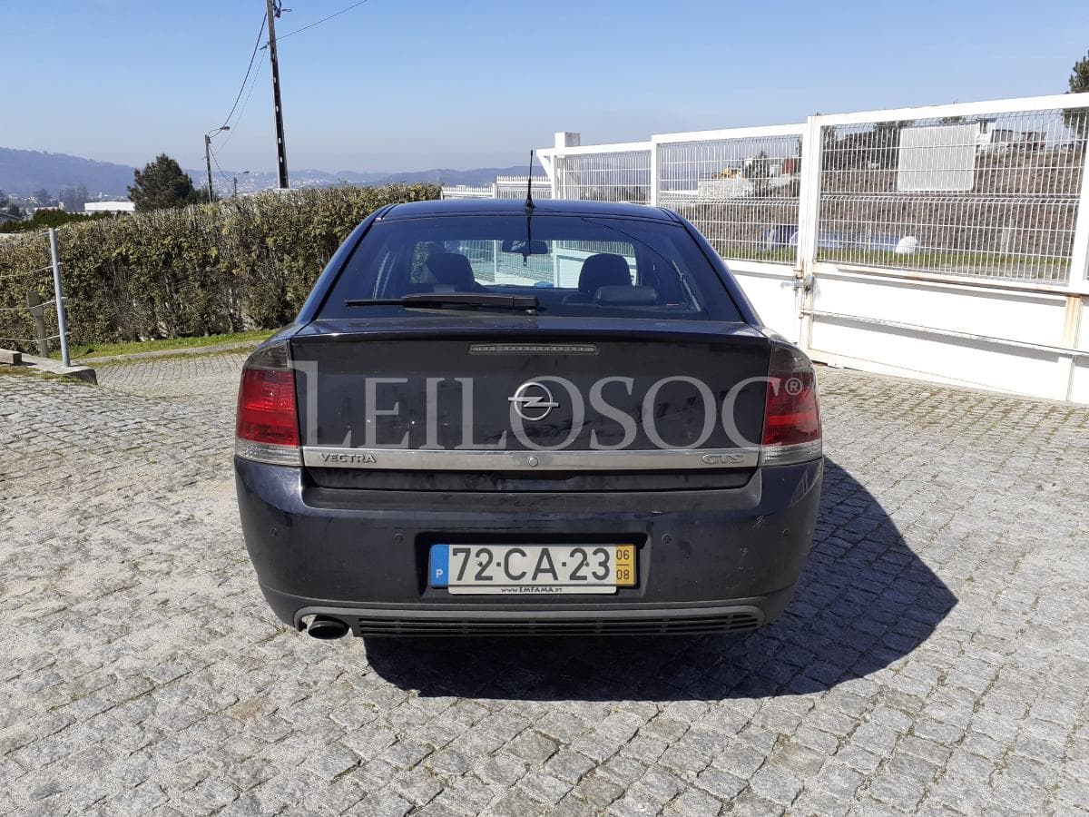Opel Vectra C 1.9 CDTI · Ano 2006 — imagem 5