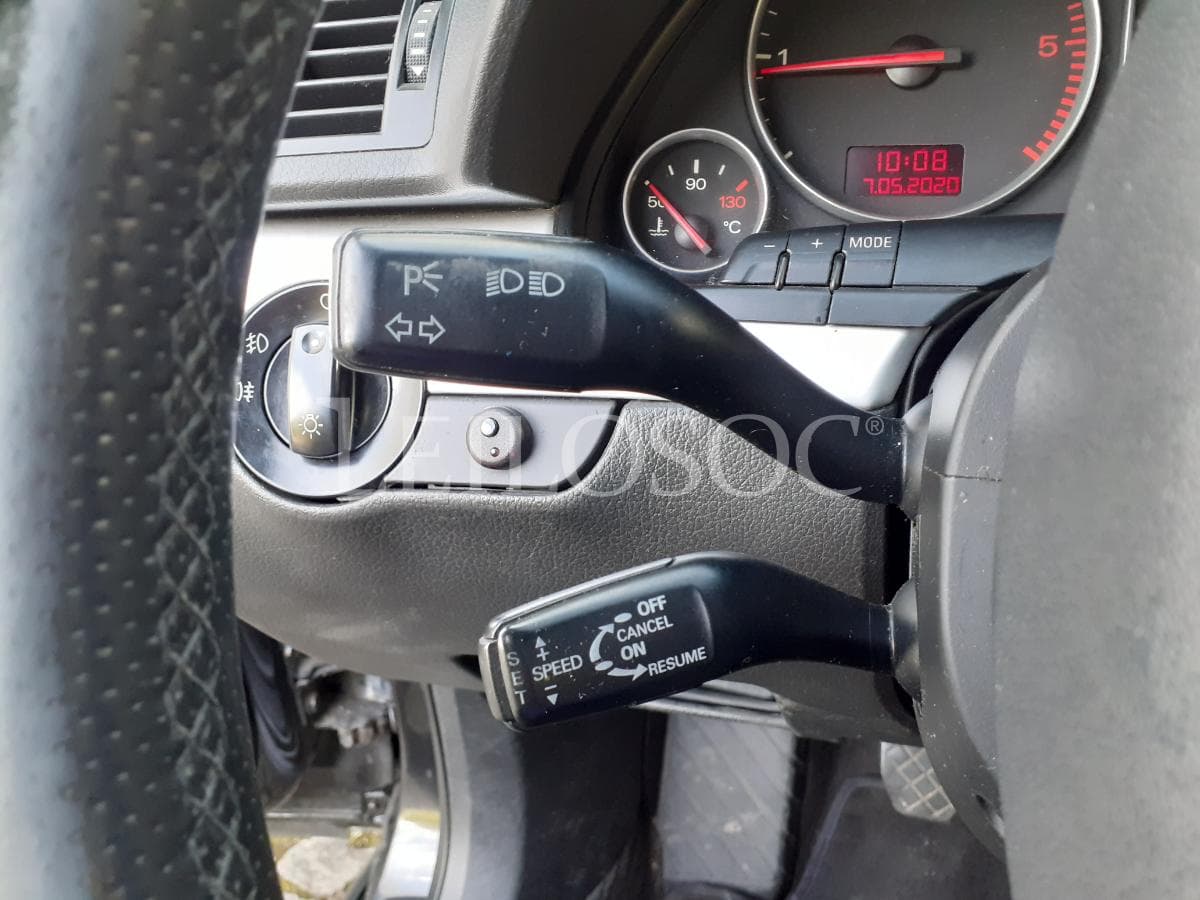 Audi A4 1.9 TDI · Ano 2003 — imagem 6