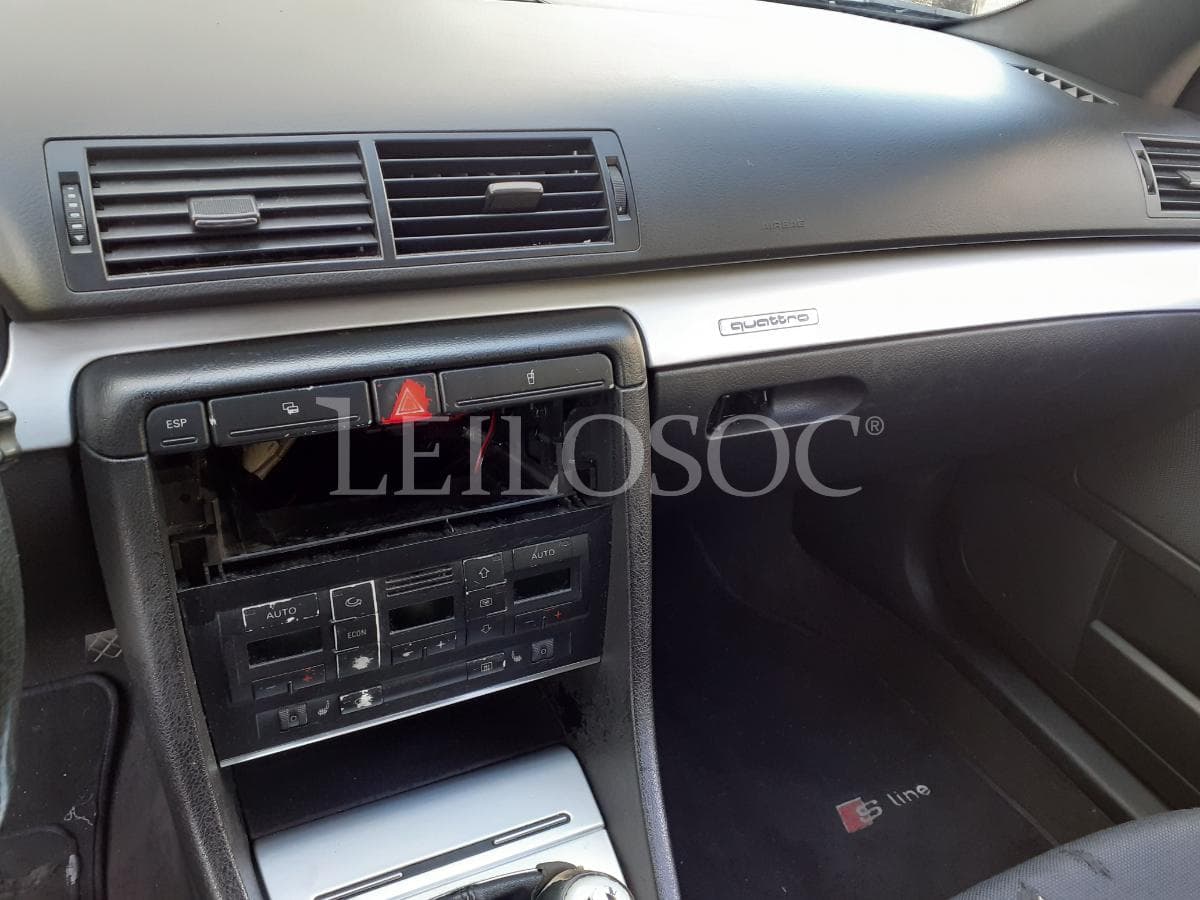 Audi A4 1.9 TDI · Ano 2003 — imagem 10