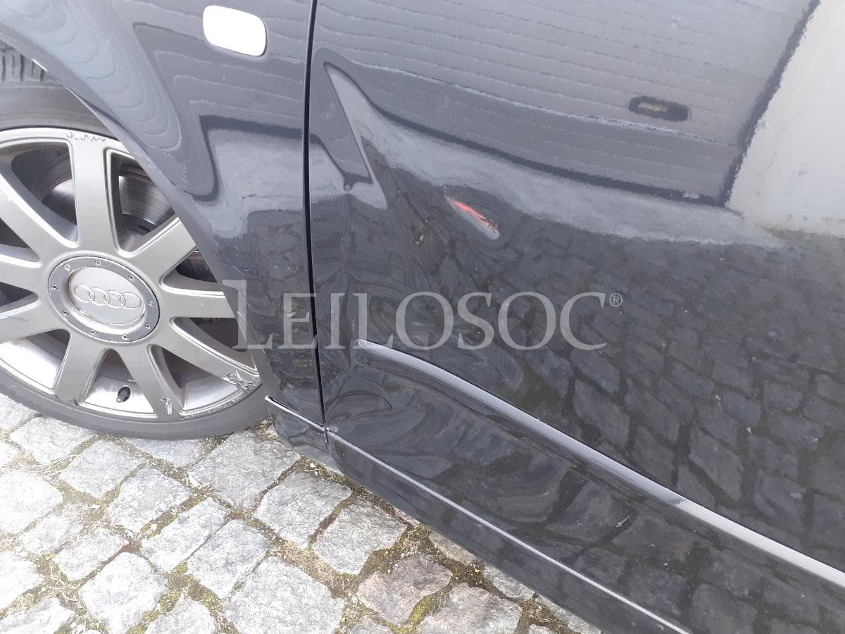 Audi A4 1.9 TDI · Ano 2003 — imagem 18