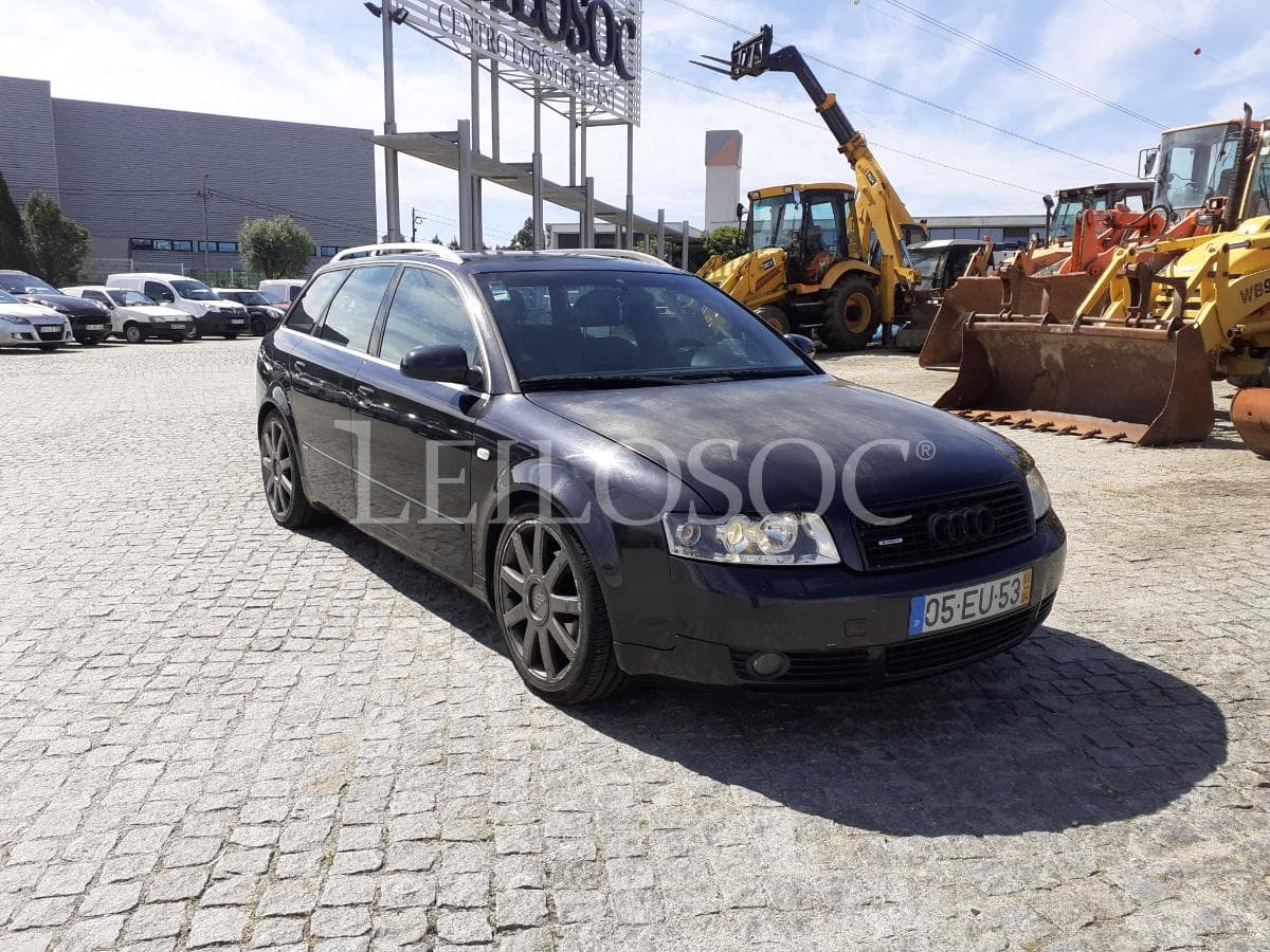 Audi A4 1.9 TDI · Ano 2003 — imagem 1