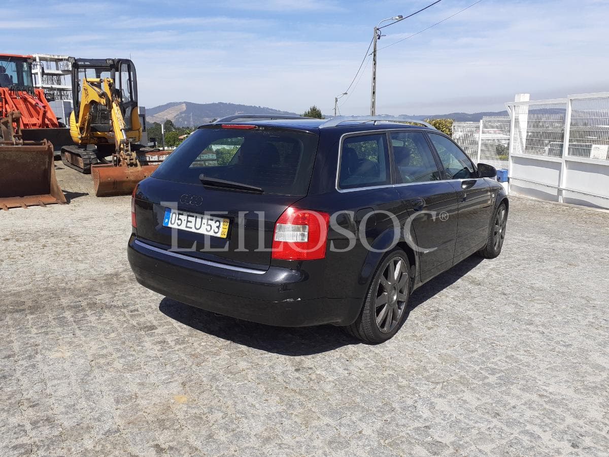 Audi A4 1.9 TDI · Ano 2003 — imagem 25