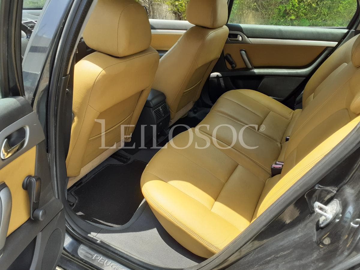 Peugeot 407 SW 1.6 HDI · Ano 2006 — imagem 15