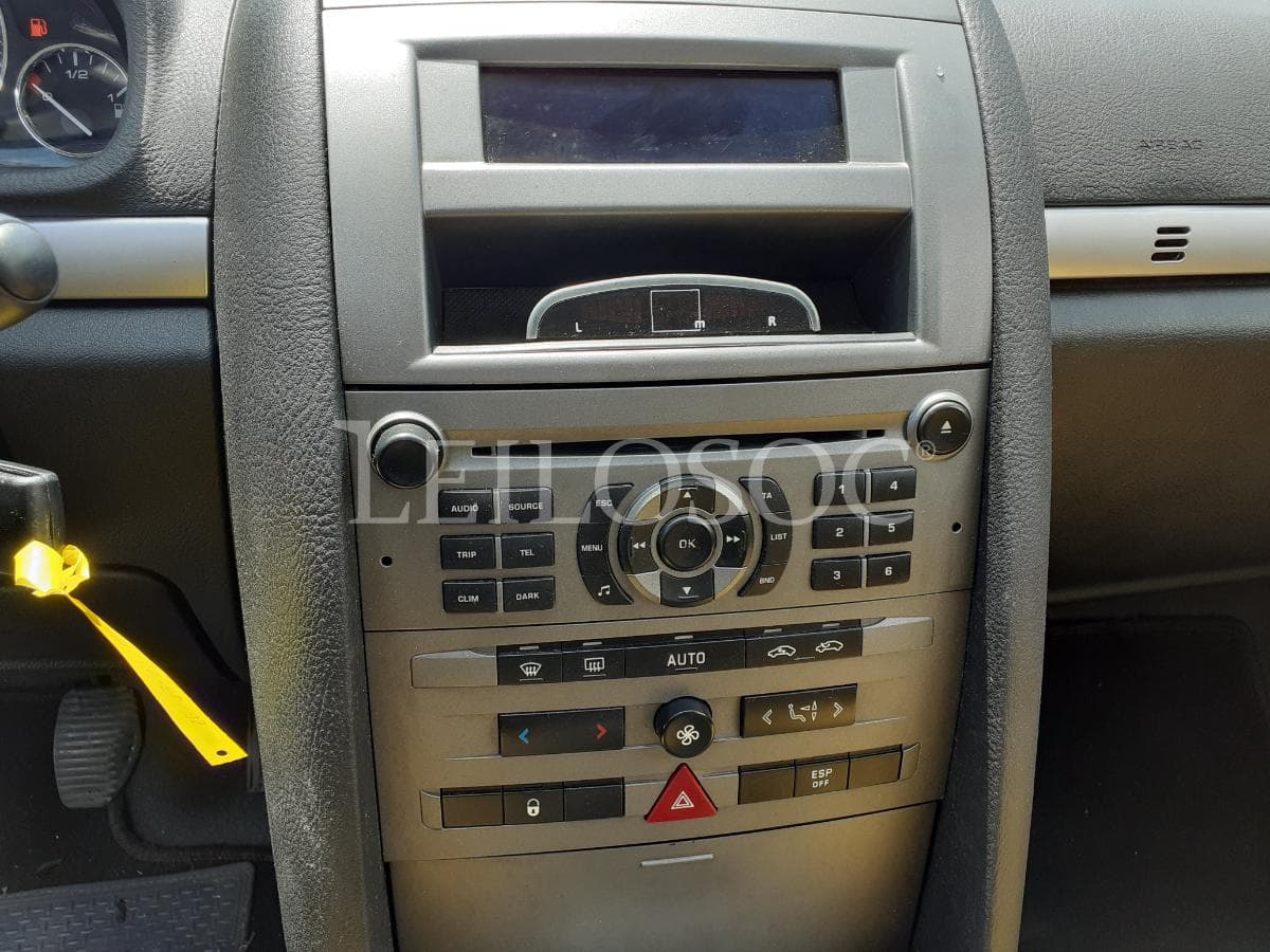 Peugeot 407 SW 1.6 HDI · Ano 2006 — imagem 13