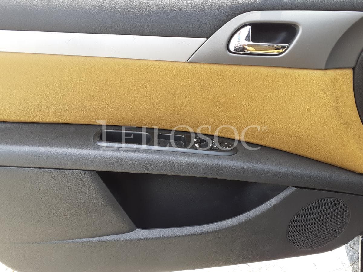 Peugeot 407 SW 1.6 HDI · Ano 2006 — imagem 8