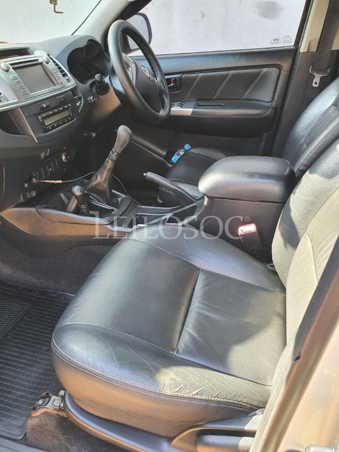 Toyota Hilux D4D · — imagem 3