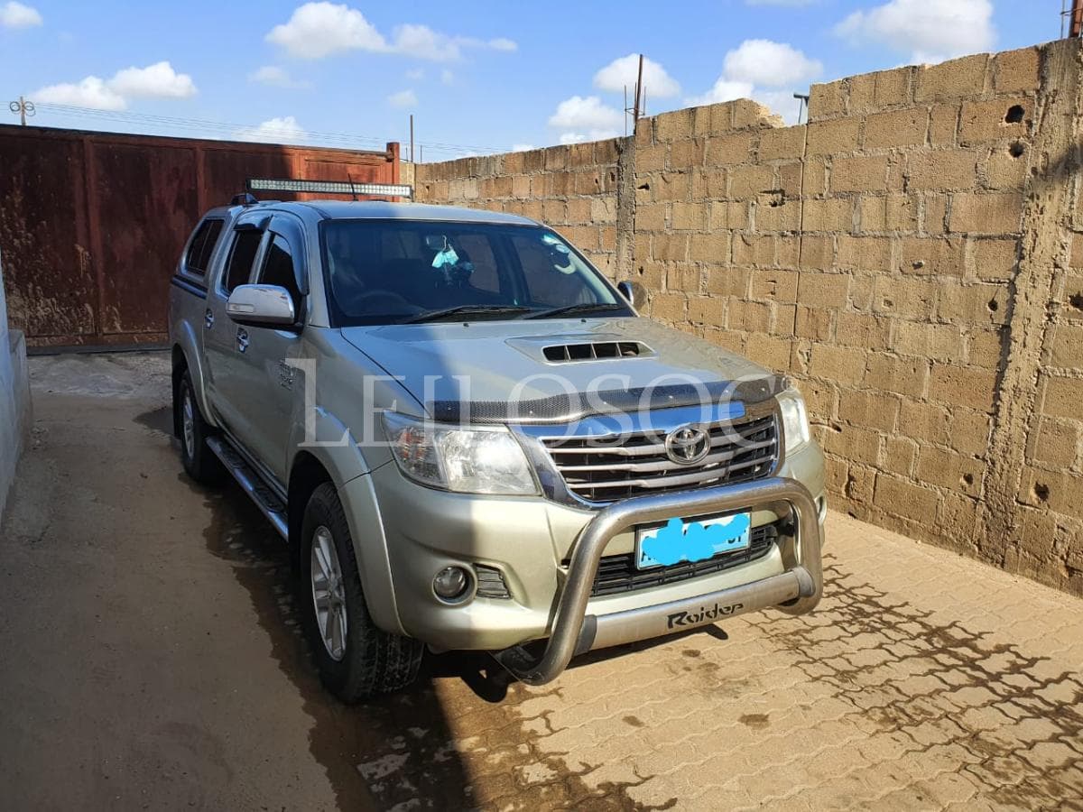 Toyota Hilux D4D · — imagem 8